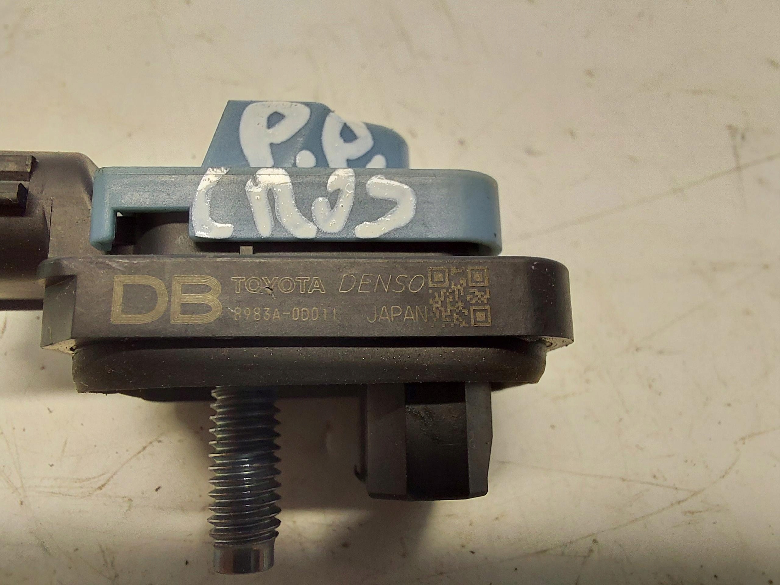 Toyota Yaris CROSS impact sensor right front 8983A-0D011