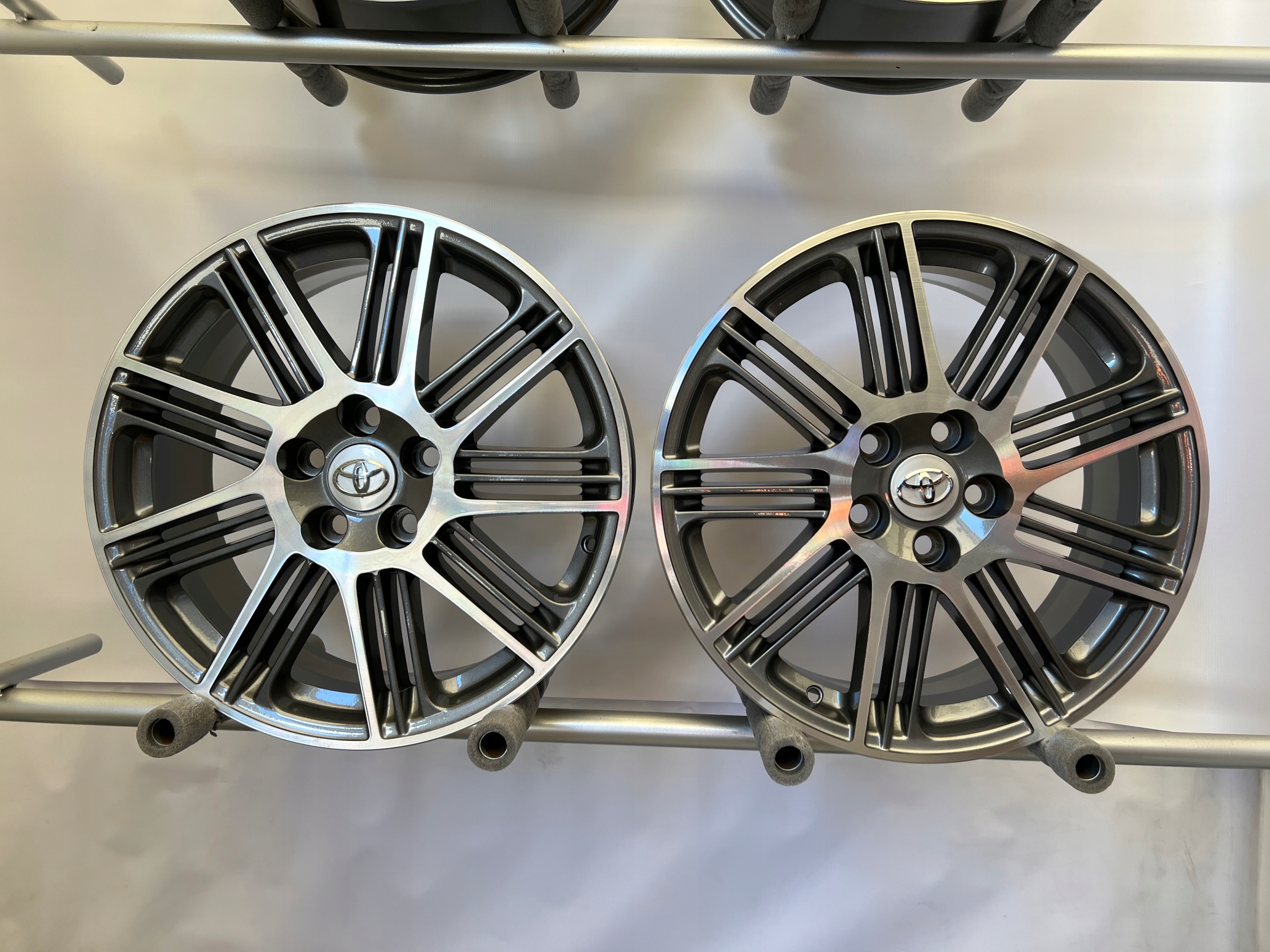 FELGI ALU TOYOTA RAV 4 CH-R CHR AVENSIS 18'' ET45 Producent felg Toyota OE