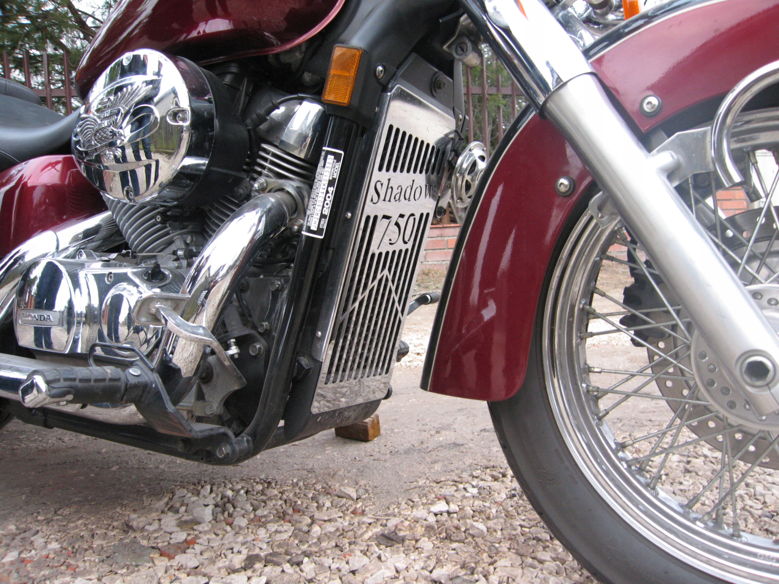 Крышка радиатора HONDA VT750 C4 хромированная