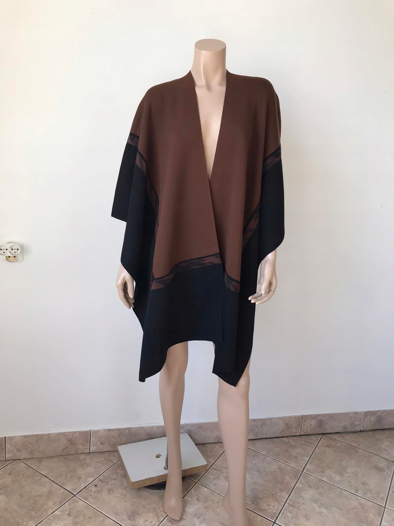 ARA ponczo 100% wełna