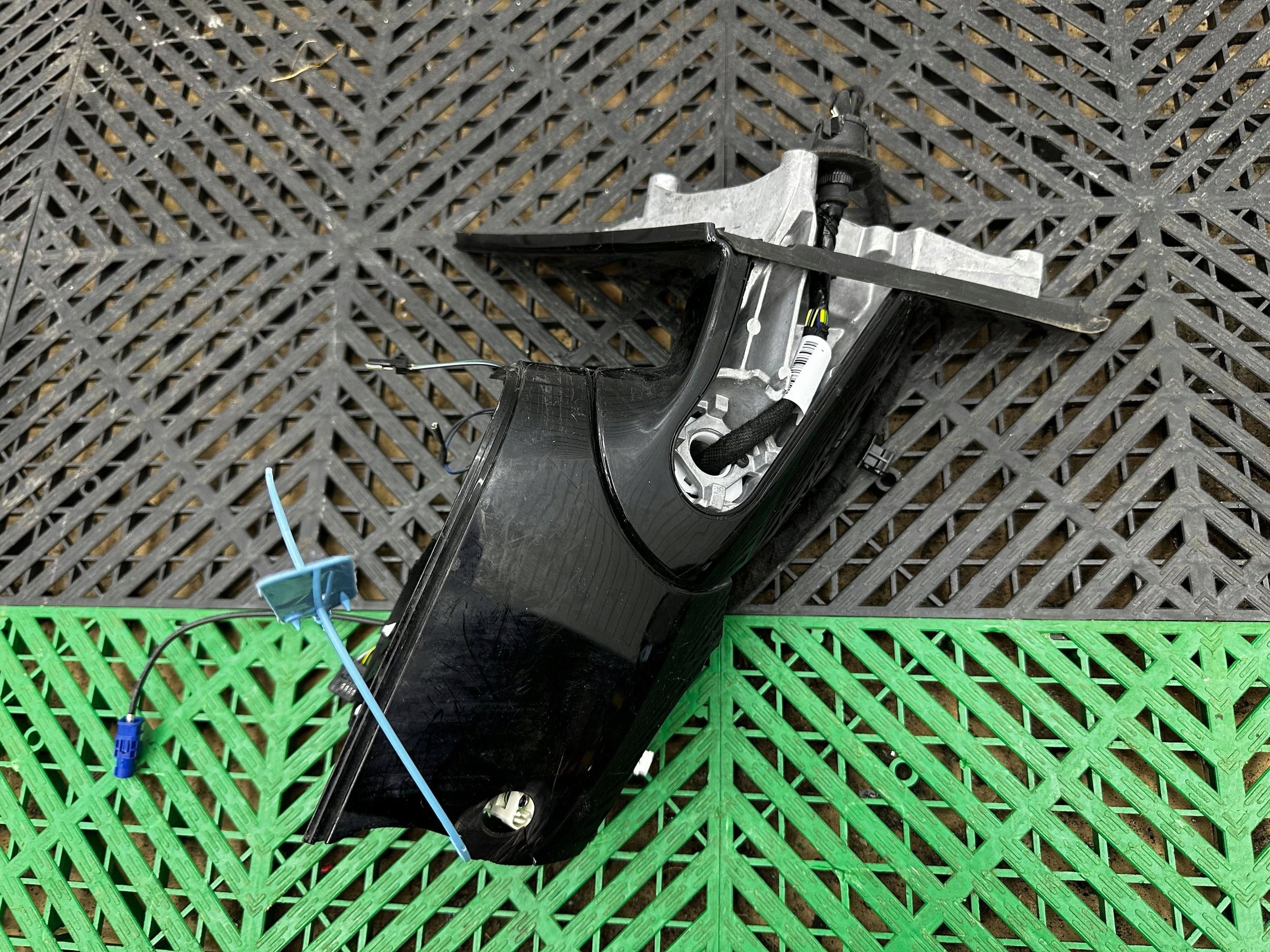 electrics mirror side front side left BMW X1 U11 213856347