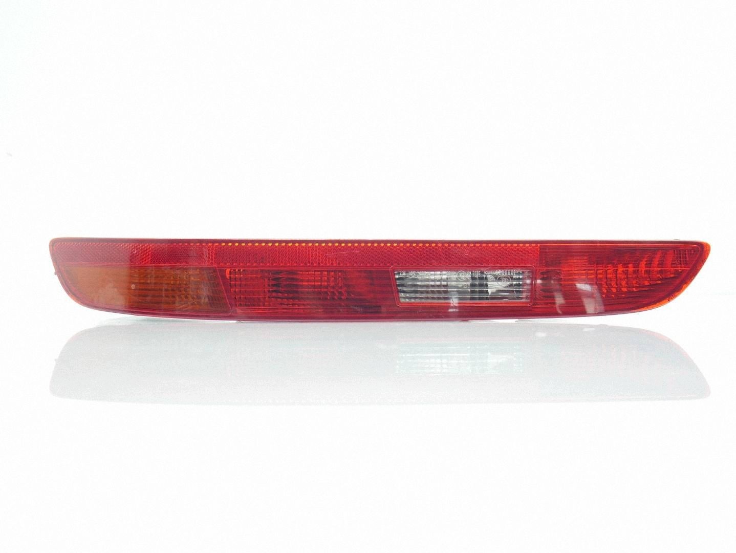 feu W pare choc droite arrière droit arrière AUDI Q3 8U 8U0945096
