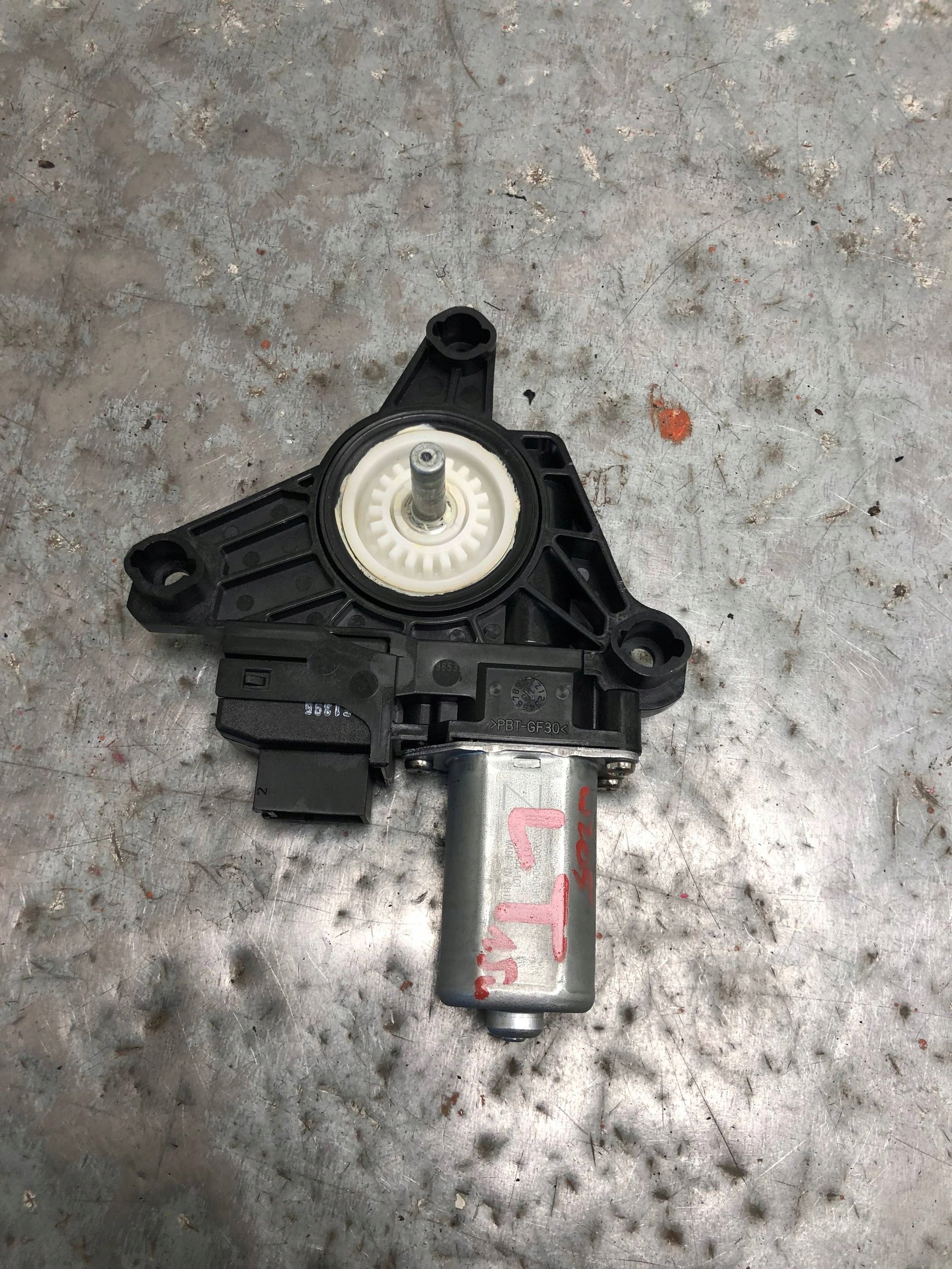 mini motor windows left rear part MERCEDES W205 A2059060301