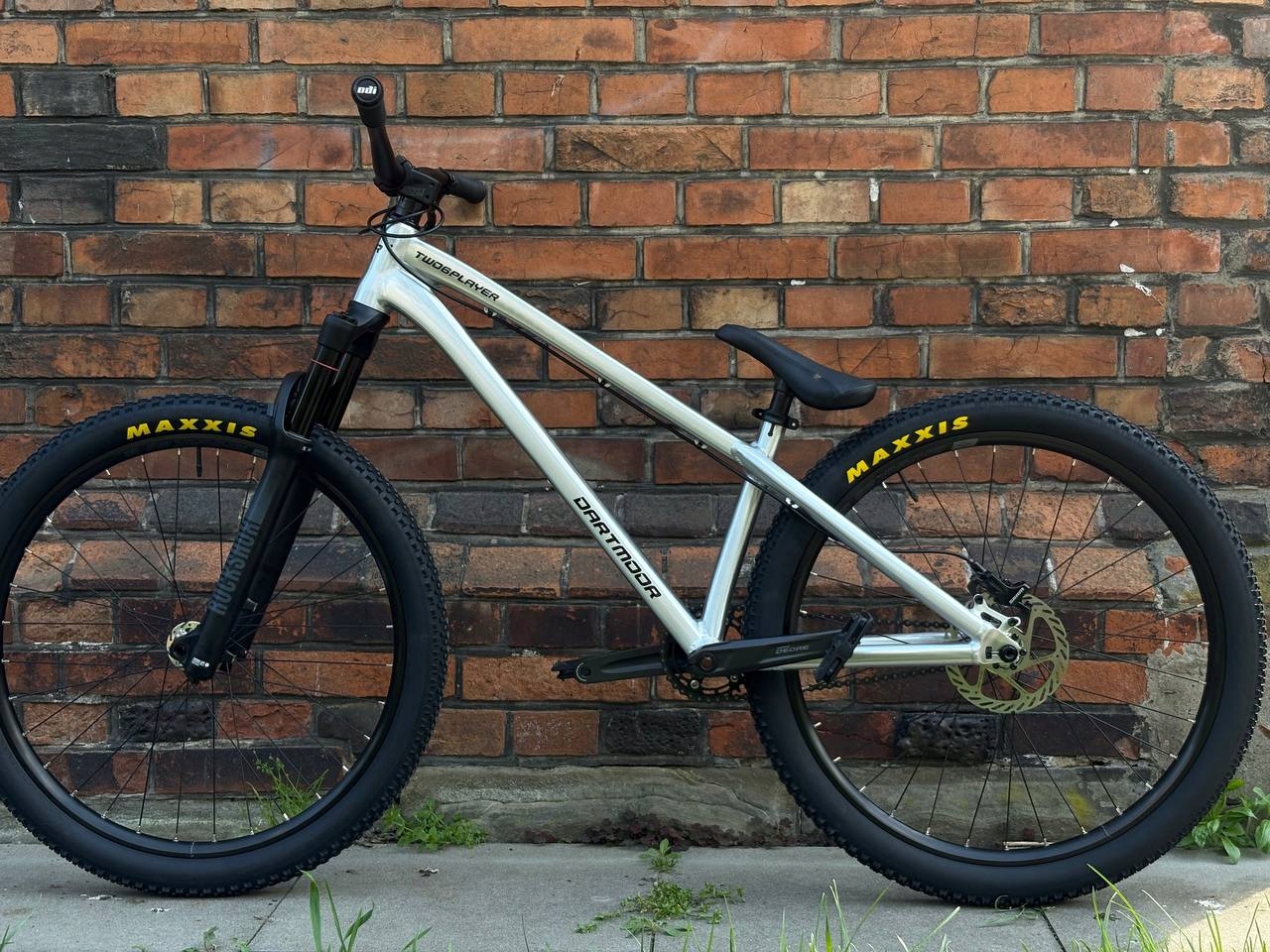 Rower Dartmoor Two6Player Pro M Medium Custom Srebrny Dirt Street