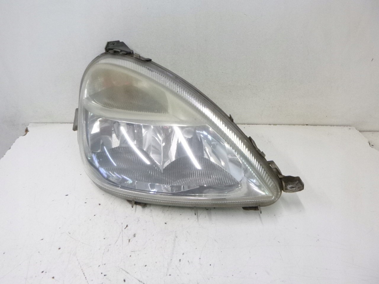 light front Mercedes W168 Lift 01--04r.