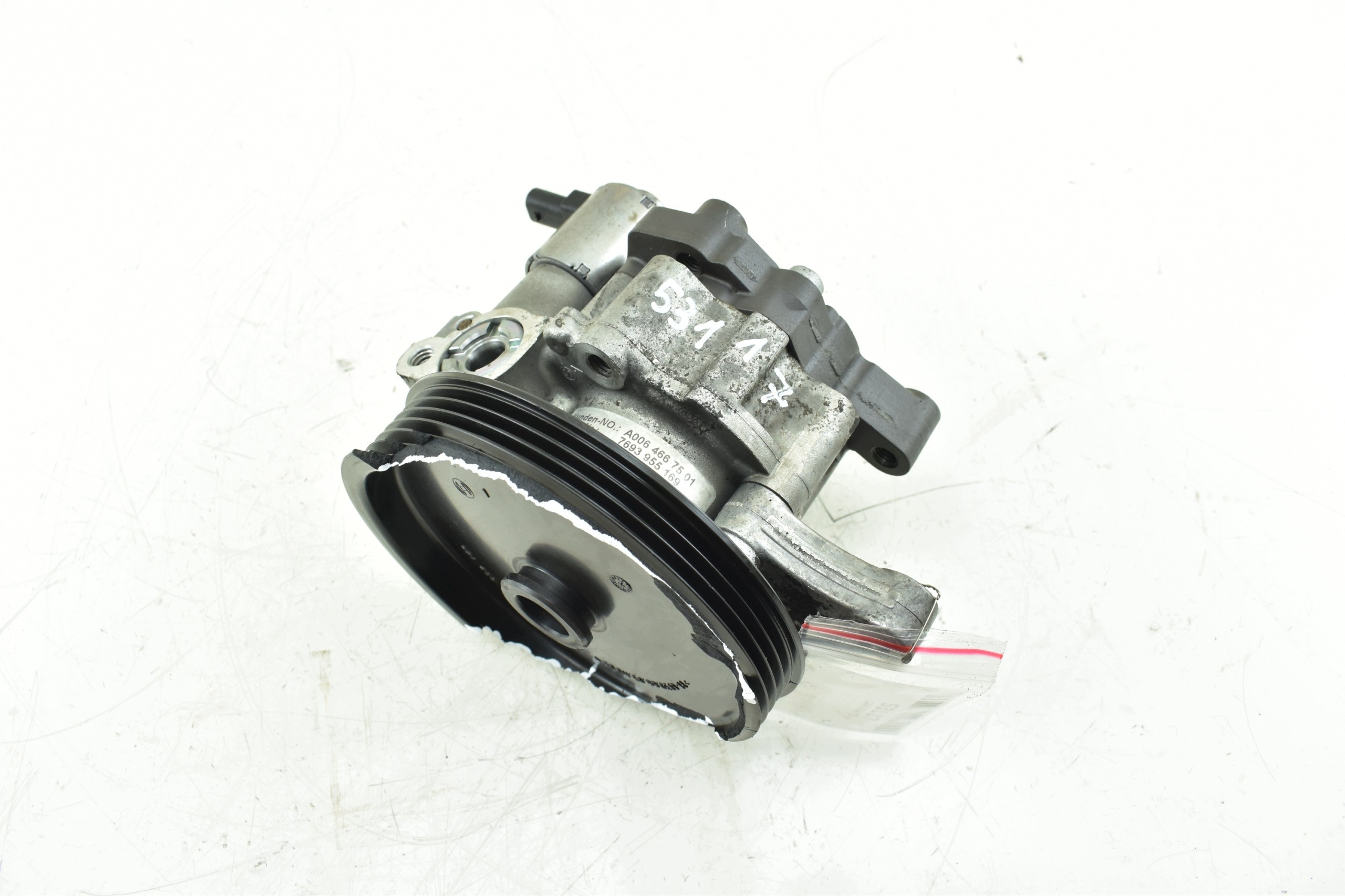 servo pump MERCEDES W204 W212 S204 1.8 compressor; A0064667501