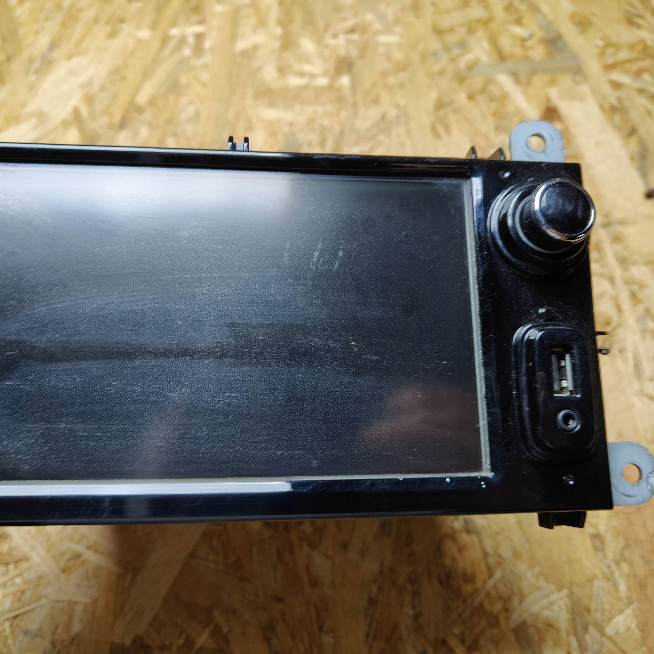 display Renault Clio IV 281155249R