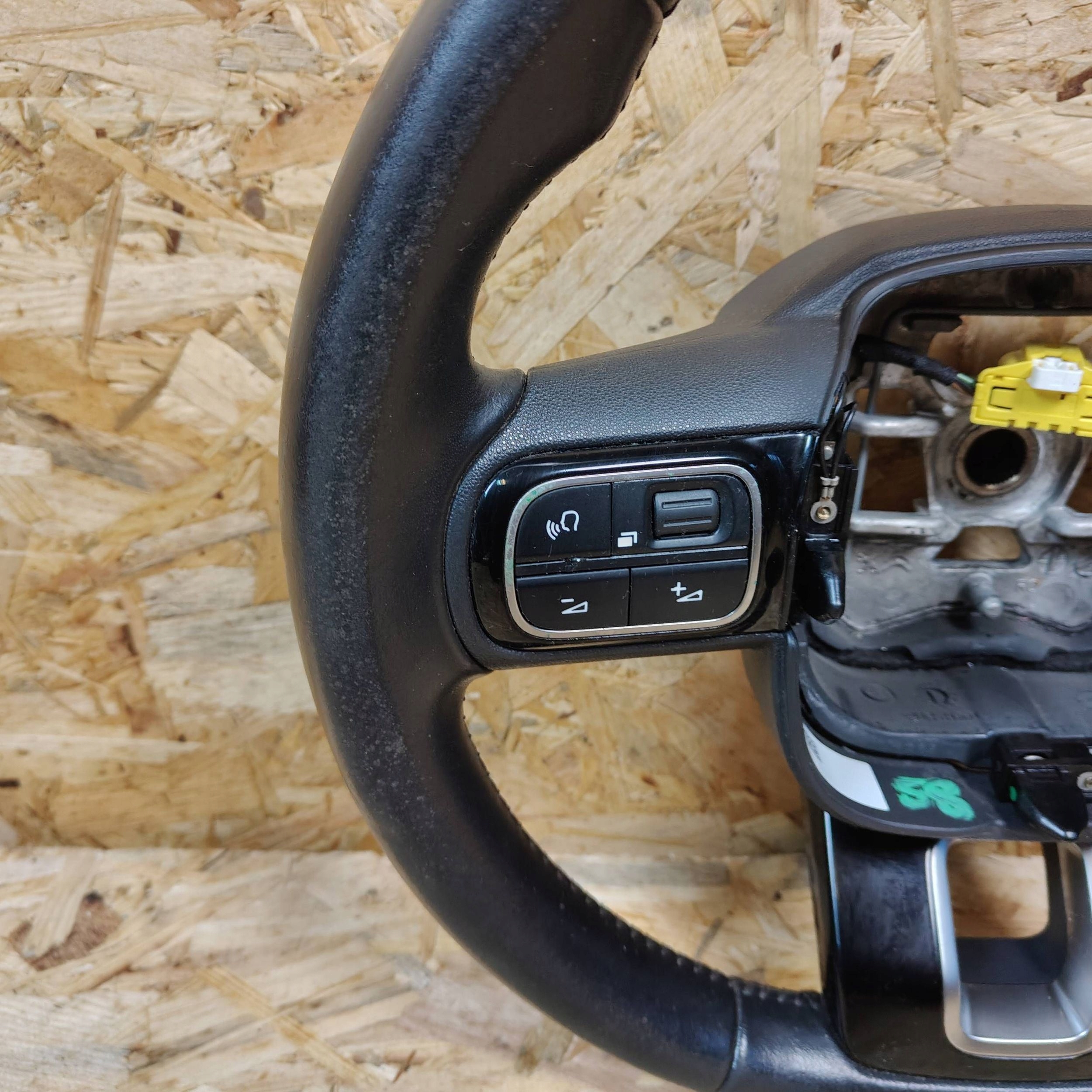 lenkrad Citroen C3 98164326zd