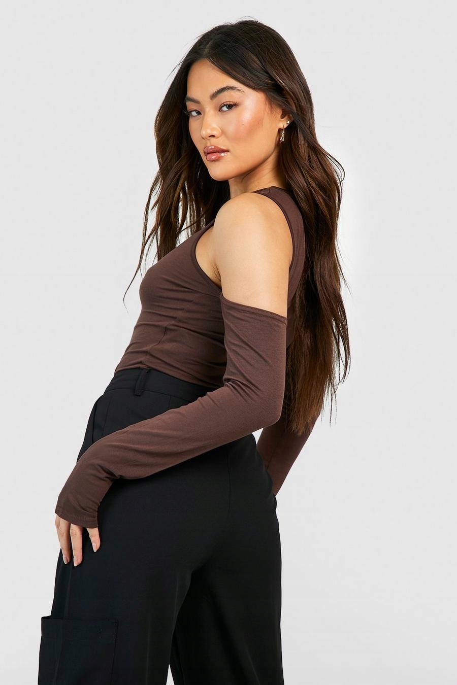 LC51301 *BOOHOO BRĄZOWE BODY ODKRYTE RAMIONA DŁUGI RĘKAW L Płeć kobieta