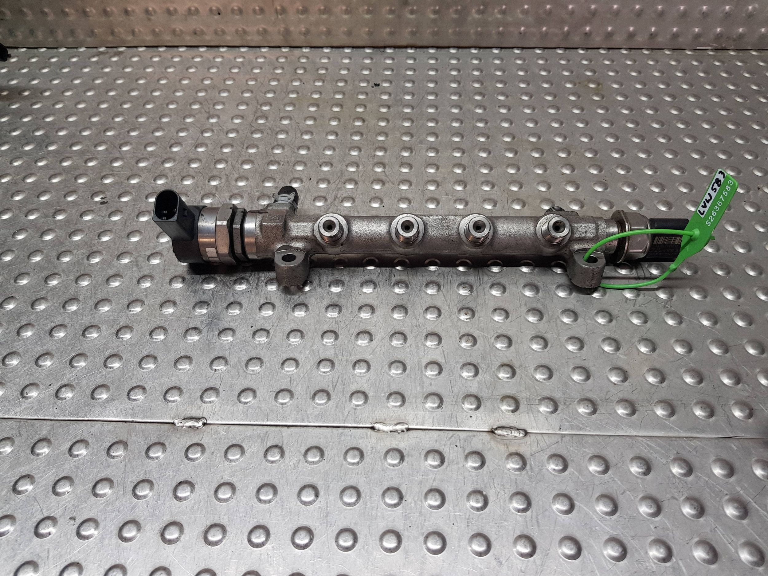 Rampe injection Capteurs 04L089B OCTAVIA III A3 8V LEON GOLF VII 2.0 TDI