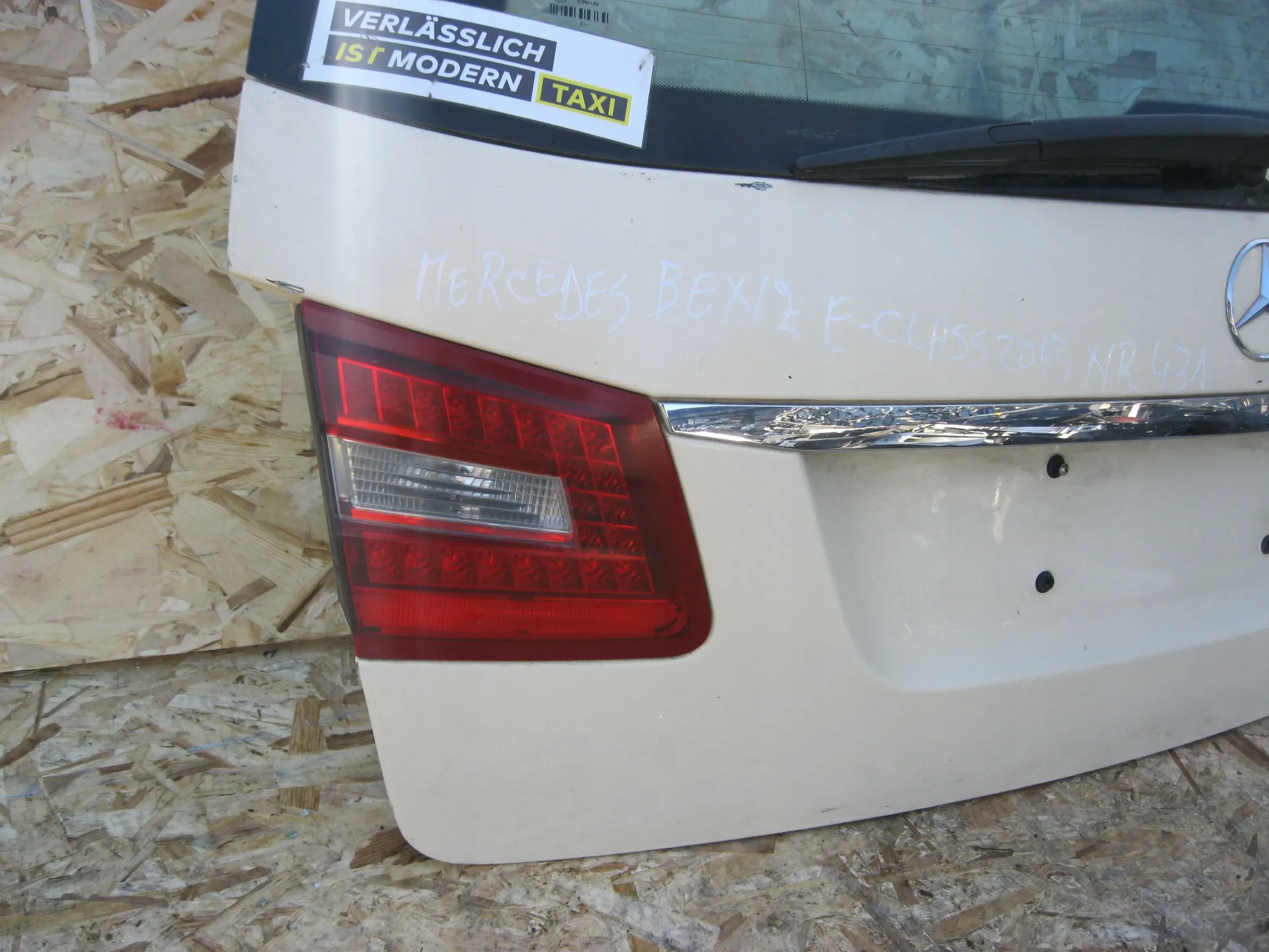 boot door Mercedes E-Klasa W212 Kombi 09-11