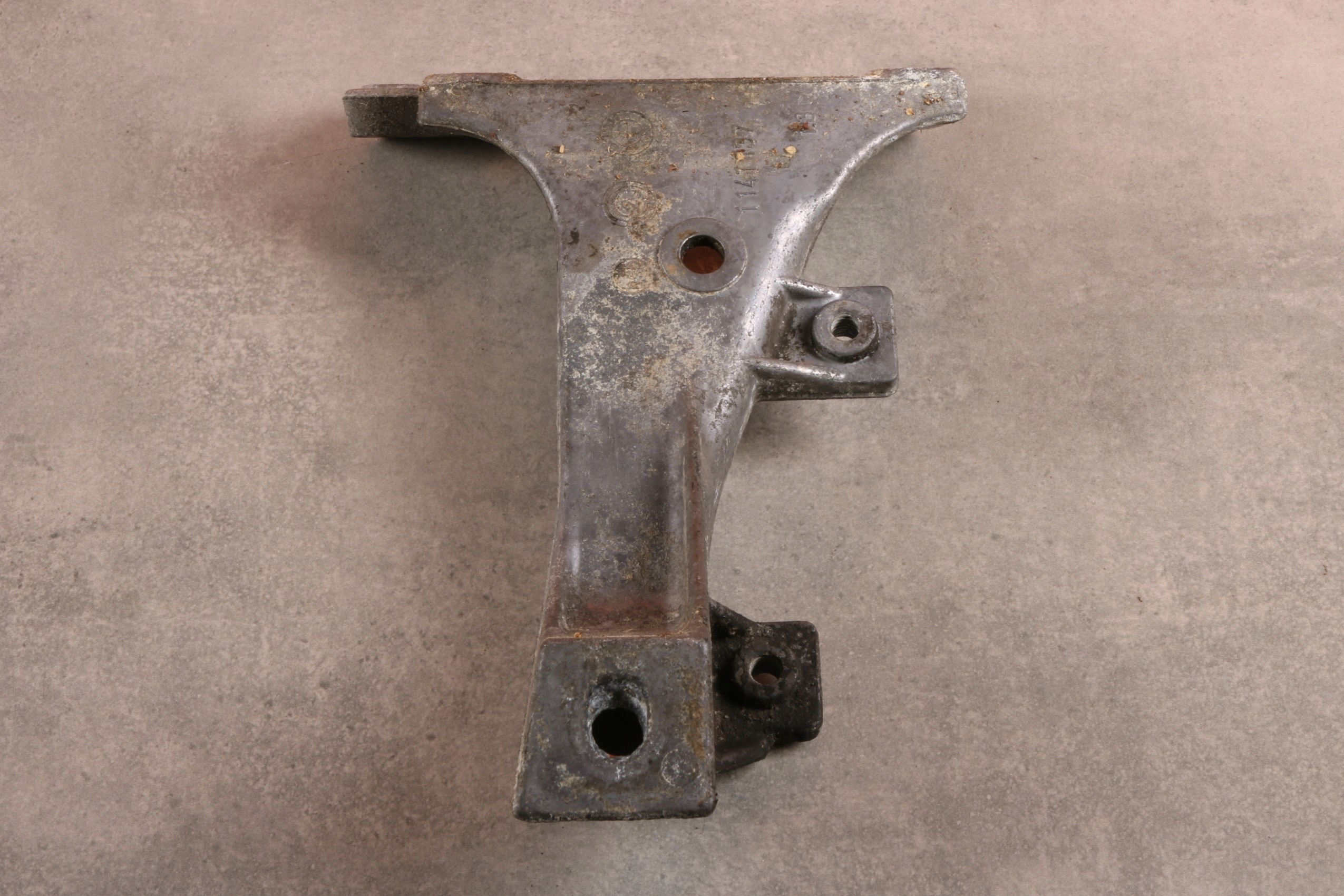 BMW 3' E36 Z3 E36 M50 M52 M54 Support NOSNY Support plaque Moteur 1141137