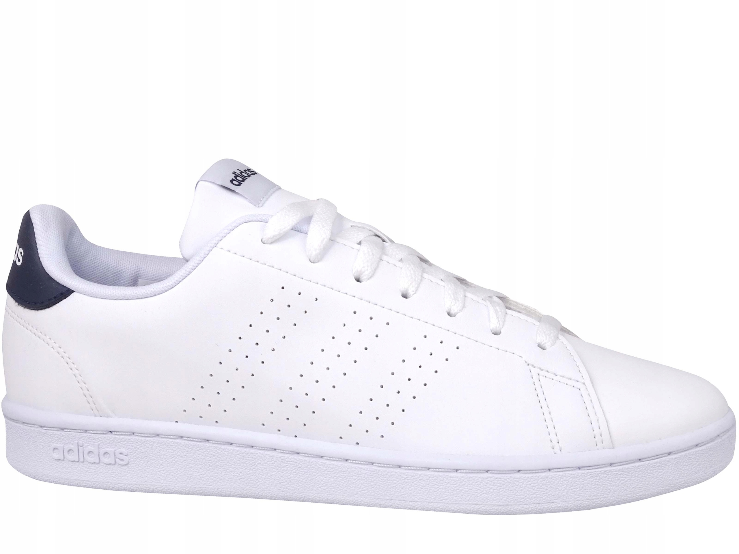 Adidas Advantage Sportovní Pánské Boty S Černým Ozdobným Panelem 40 U1E