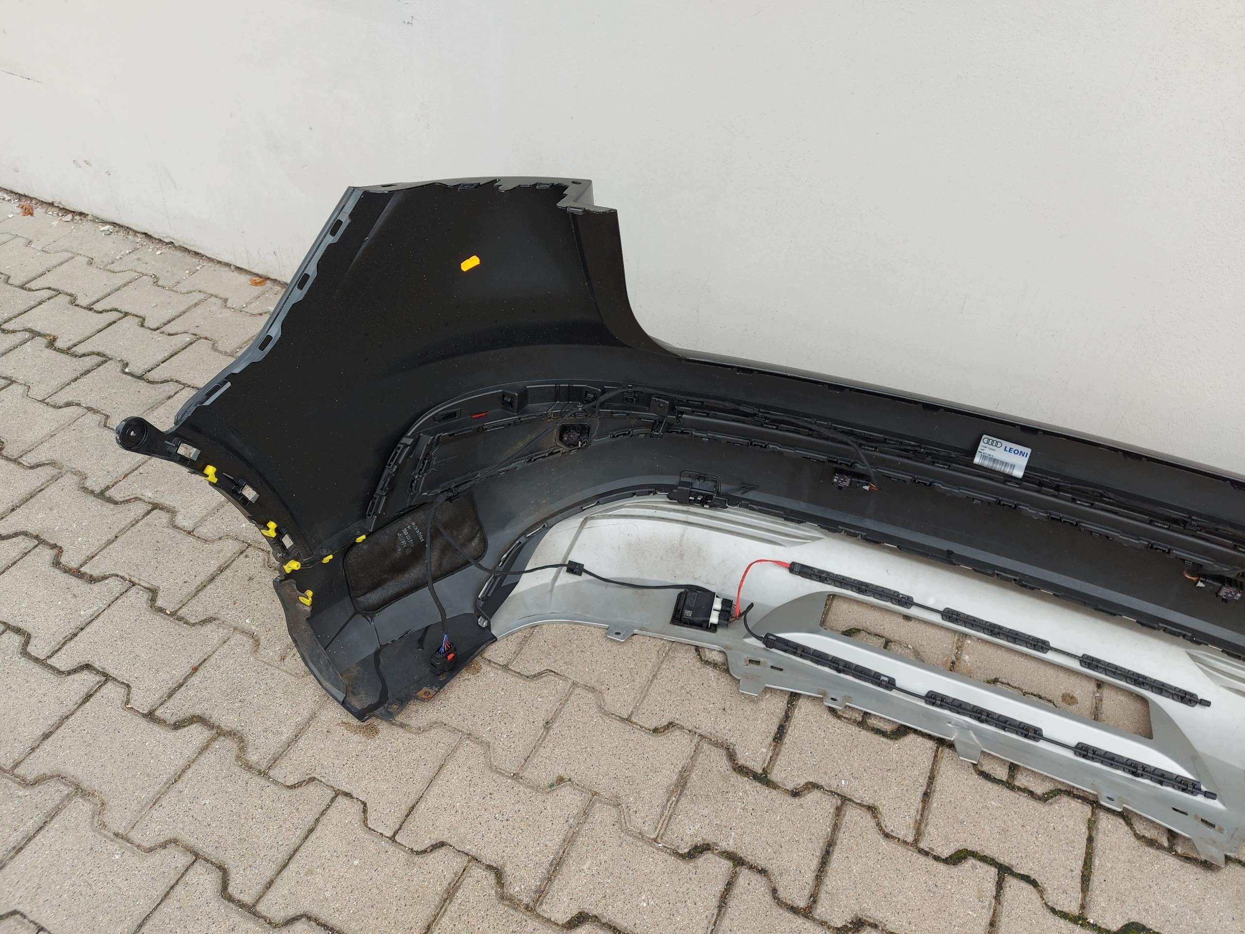 Audi Q4 89A 45 E-TRON , SUV, 2023 stoßstange heck hinten