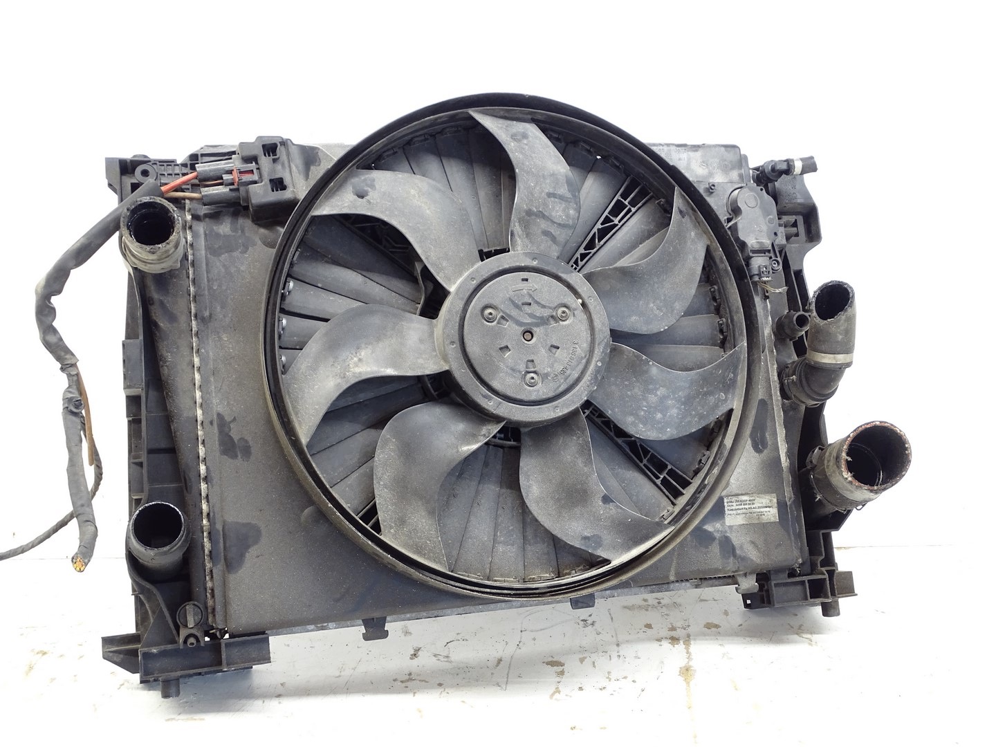 support panel for radiators pillar radiator fans MERCEDES C-KLASA W205 1.6D