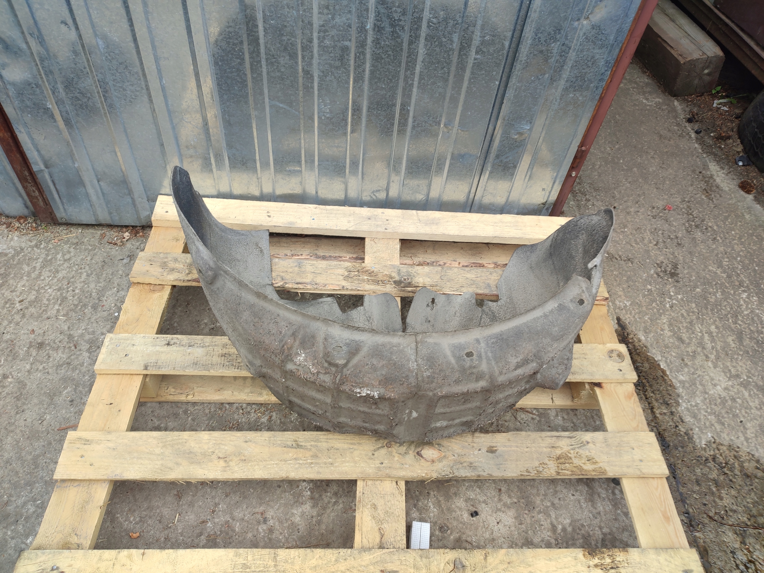 mudguard right rear part right rear. AUDI A5 8T COUPE 8T0810172B