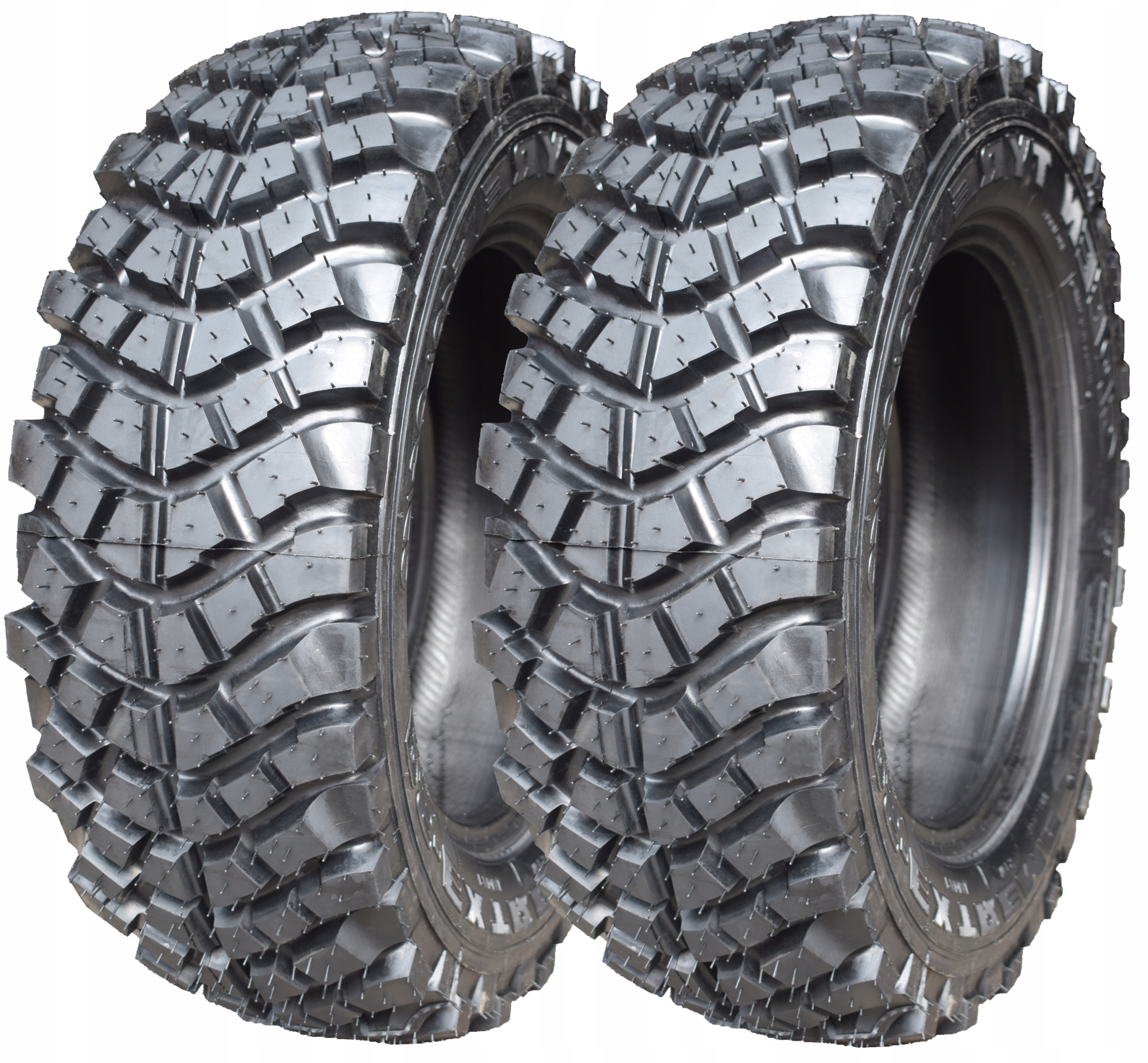 2 позашляхові шини 235 / 70R16 MT