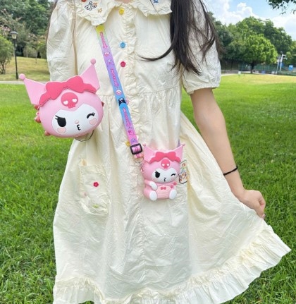 SILIKONOWA TOREBKA KUROMI HELLO KITTY Z PASKIEM ANIME KAWAI SANRIO Bohater Inny