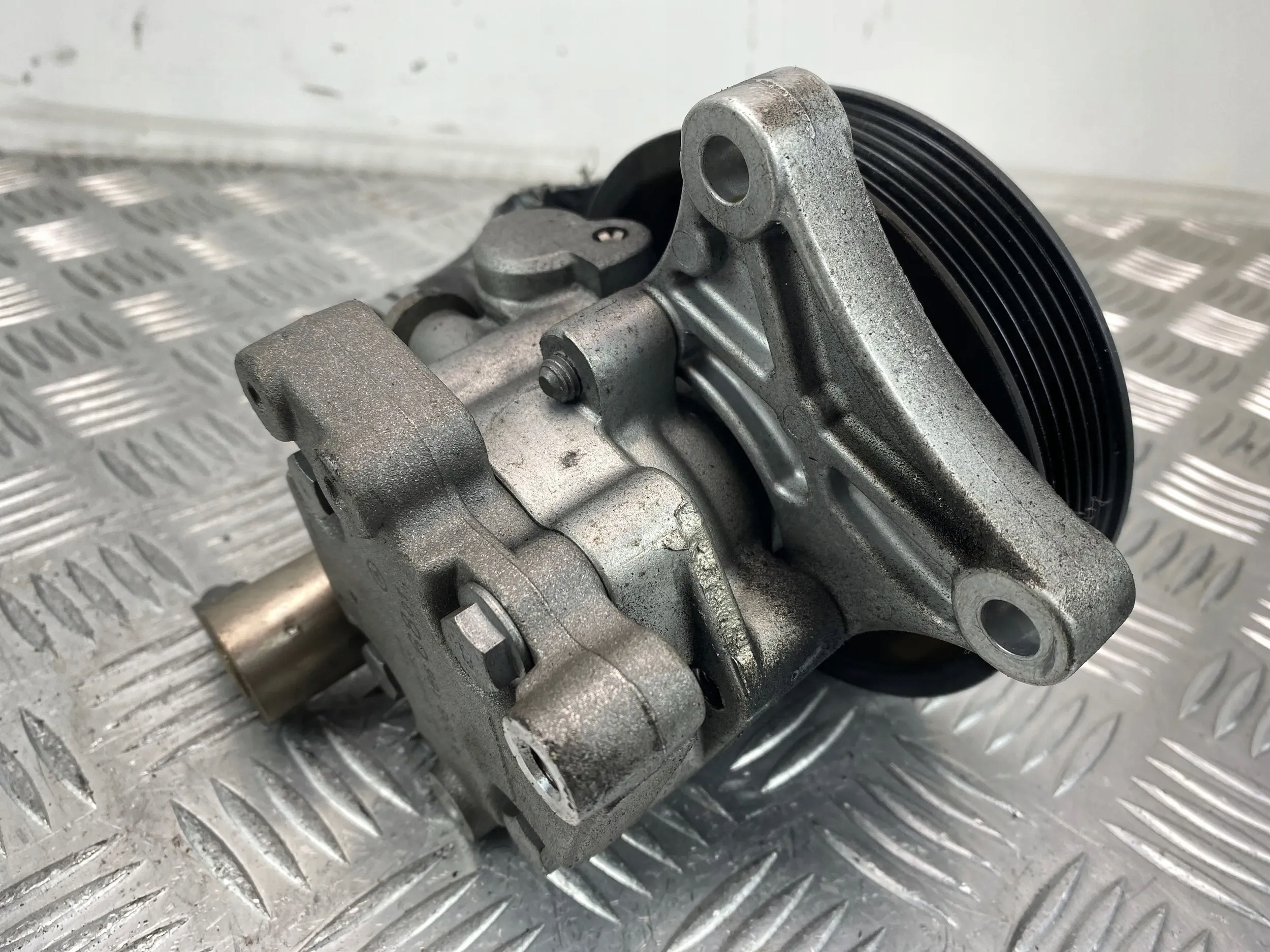 Mercedes-Benz C W204 Pompa servosterzo A0064666801
