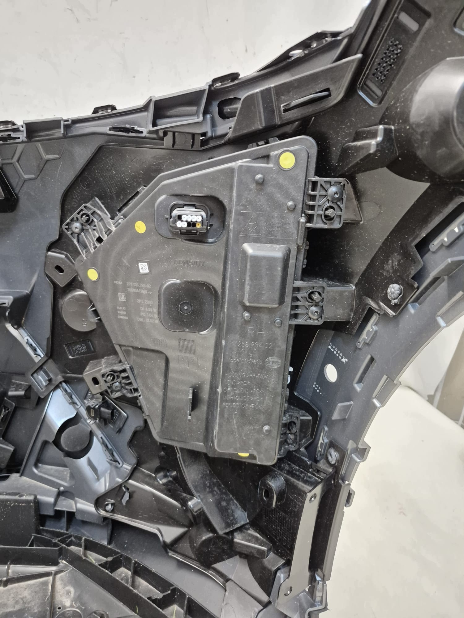 RENAULT SCENIC V 5 E-TECH 24- bumper front front PDC RADAR 620263121R