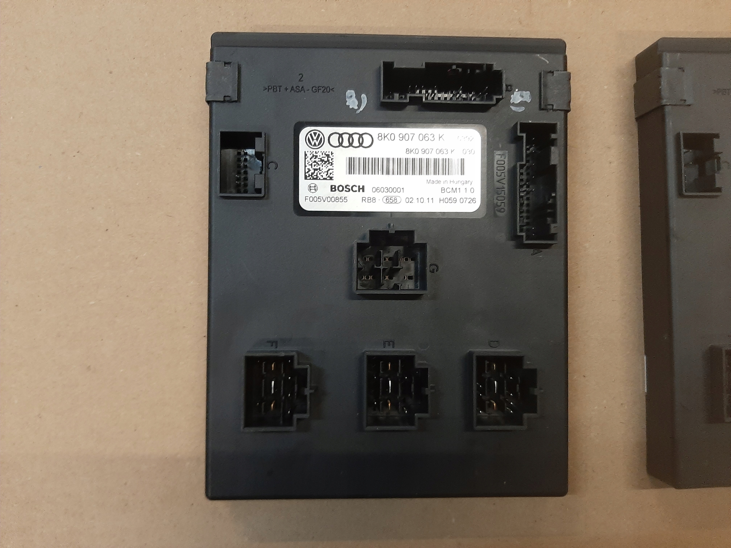 AUDI A4 B8 A5 Module Unité de contrôle KOMFORTU 8K0907063K