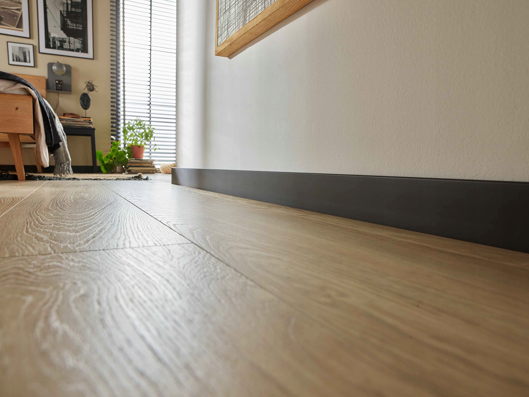 CZARNA MATOWA LISTWA listwy przypodłogowa PCV 8cm ESP206 VOX ESPUMO Kolor czarny