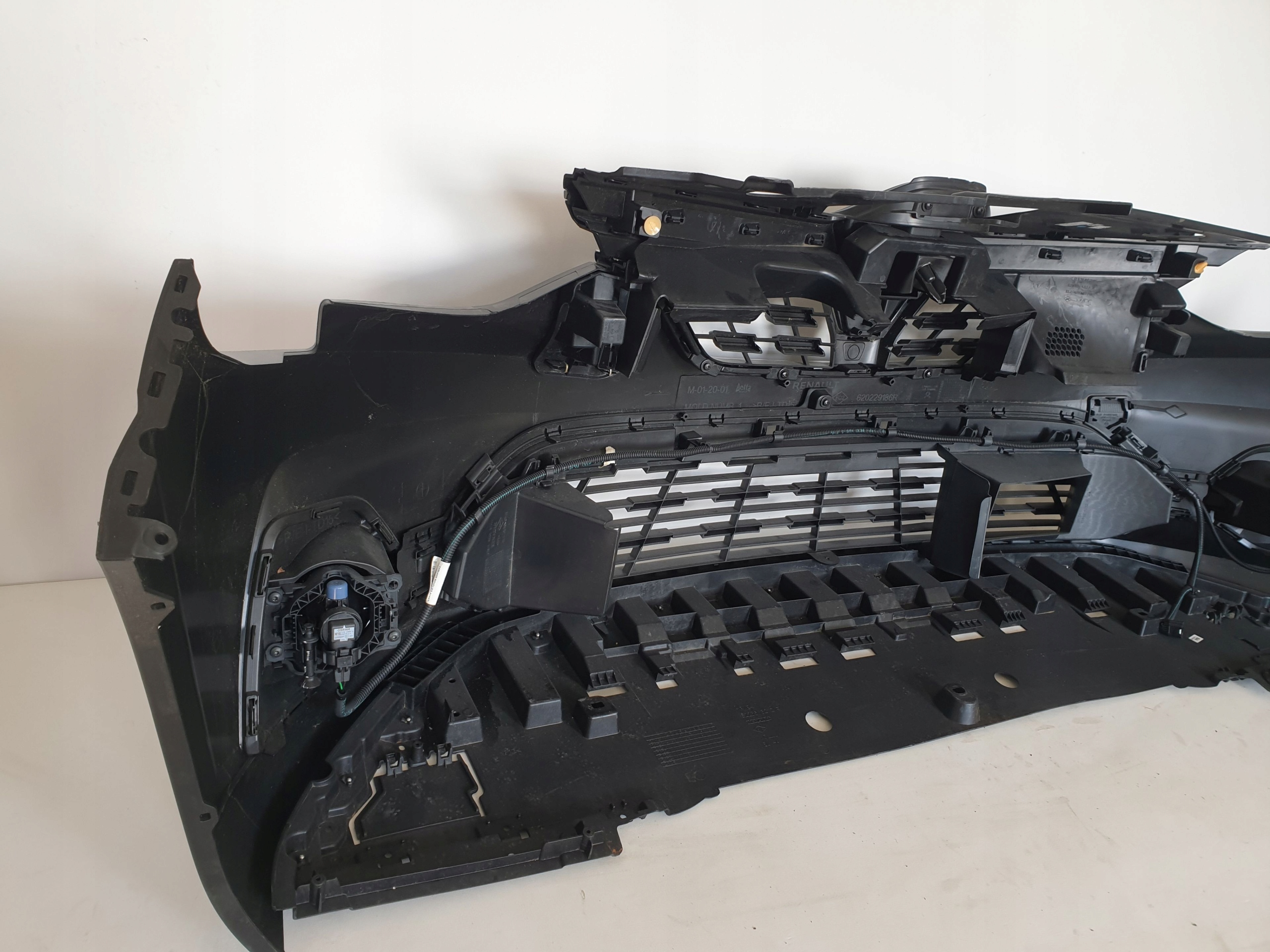 RENAULT TALIANT 21-> bumper front front grill cover 620229186R