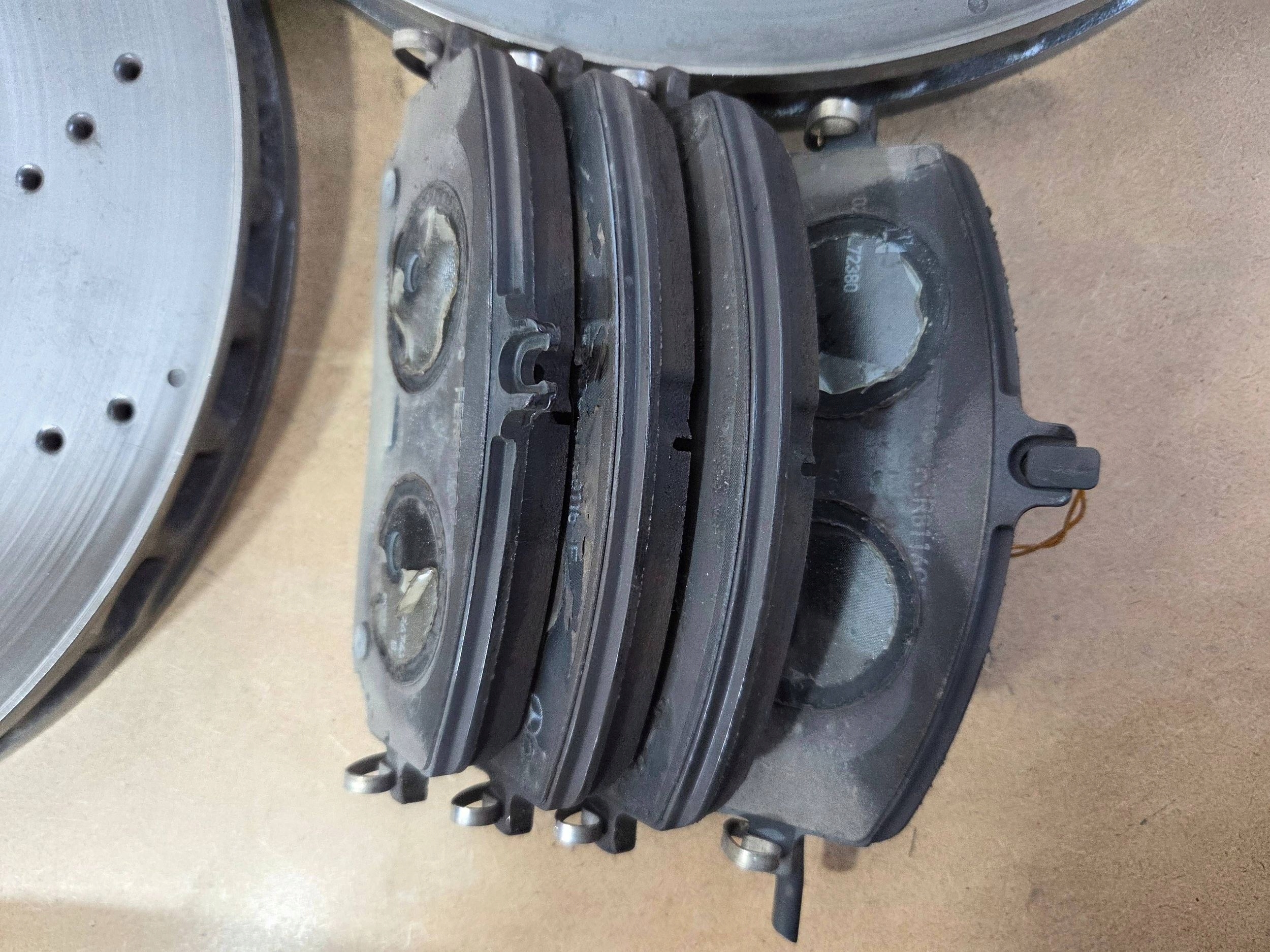 Mercedes-Benz GLA H247 discs brake front plates A2474212012 (T90)