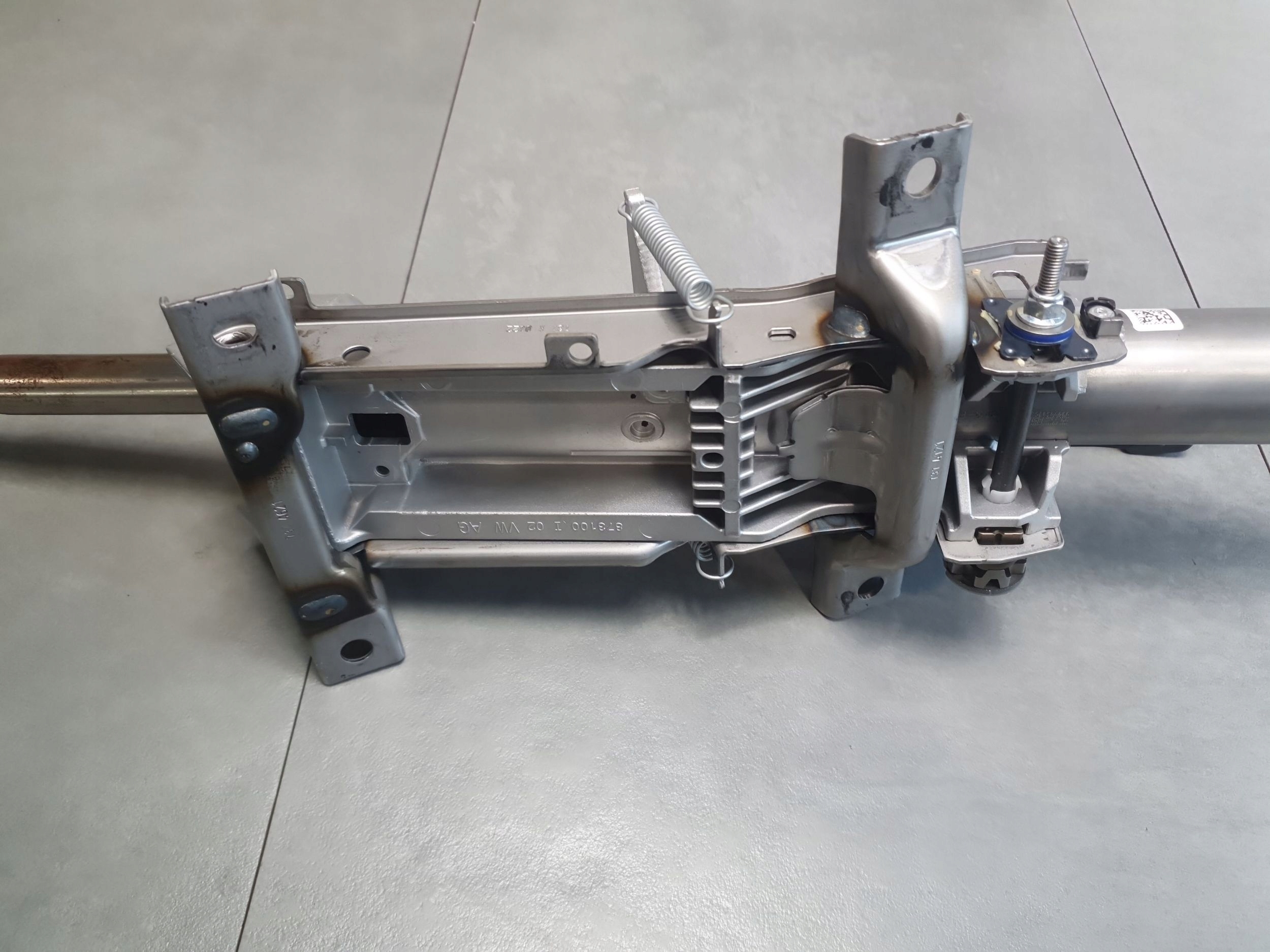 Audi Q8 WKolumna Boîter direction 4M1419501B
