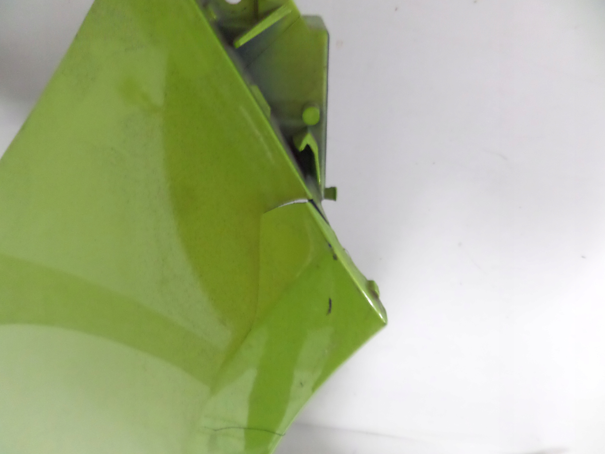 fender front right RENAULT CLIO III 05-12 185