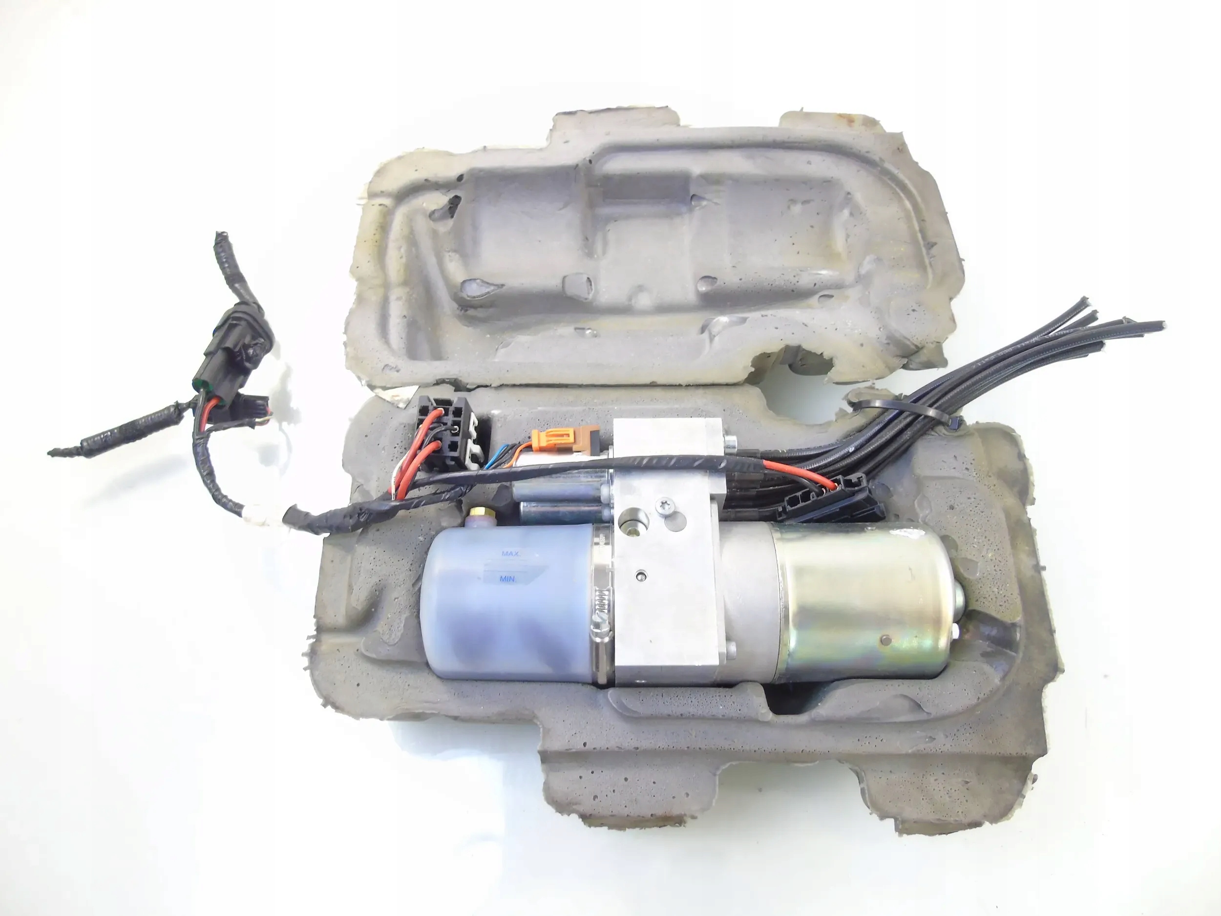 POMPA DACHU RENAULT MEGANE III CABRIO E95409011