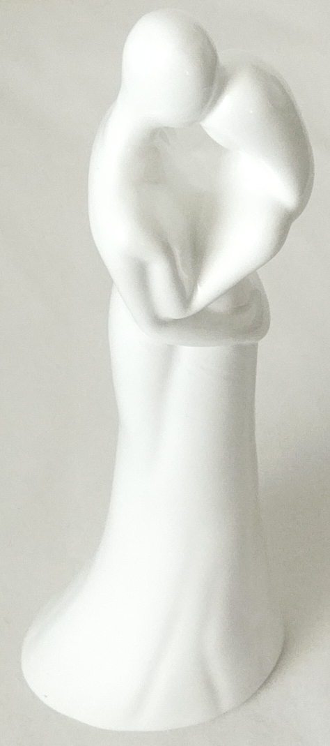 

figurka w kolorze białym para zakochanych 30cm