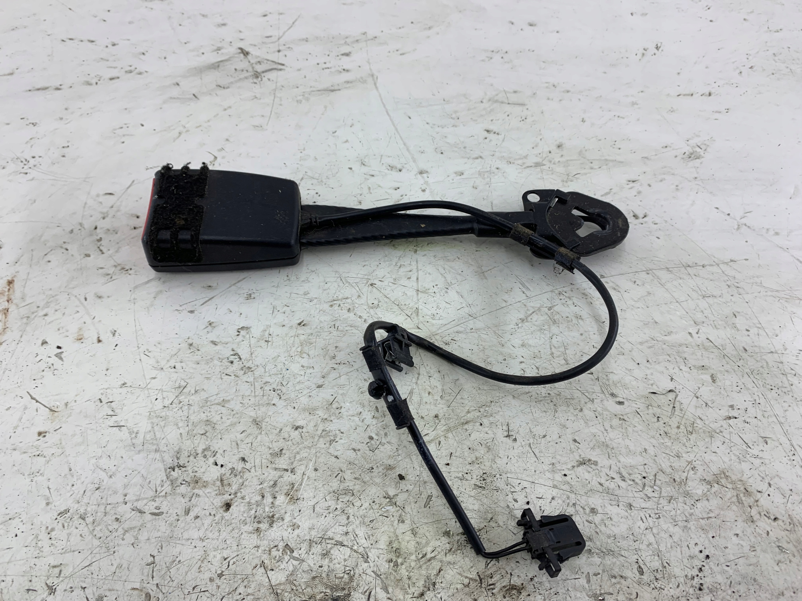 AUDI A4 B8 adjuster supports safety ZAPINKA left 8K0857755D