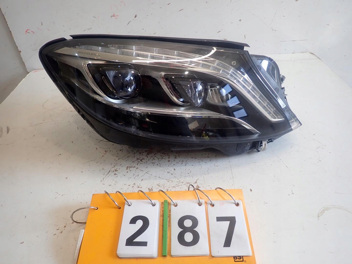 Lampa przód prawa MERCEDES S-KLASA W222 FULL LED Strona zabudowy prawa