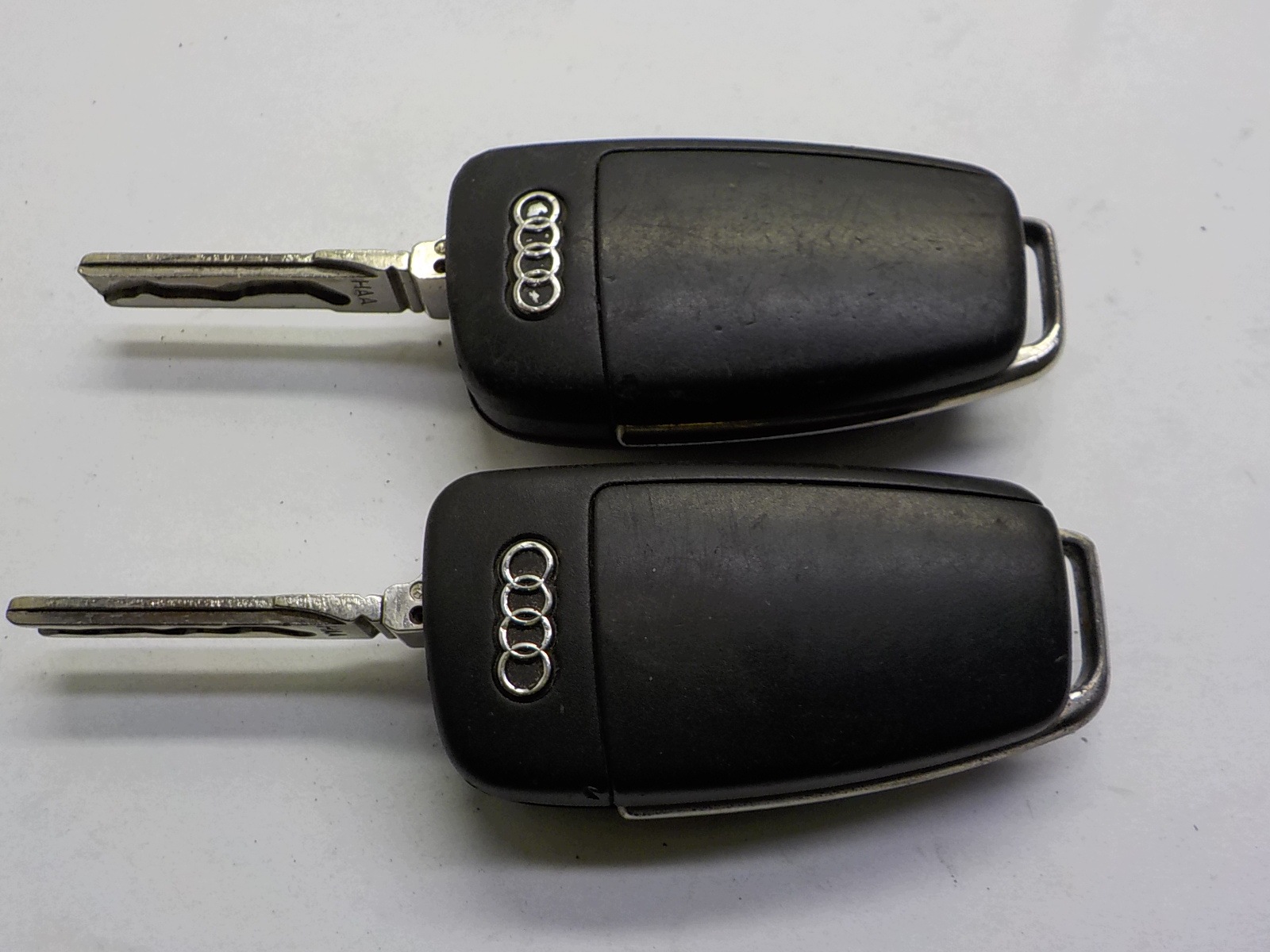 AUDI A4 B7 klíček PILOT 433 MHZ