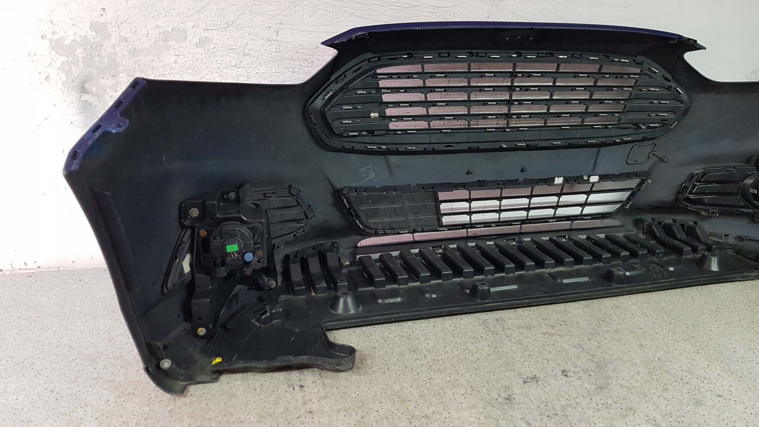 FORD MONDEO MK5 2014 - STOSSSTANGE VORNE 8478