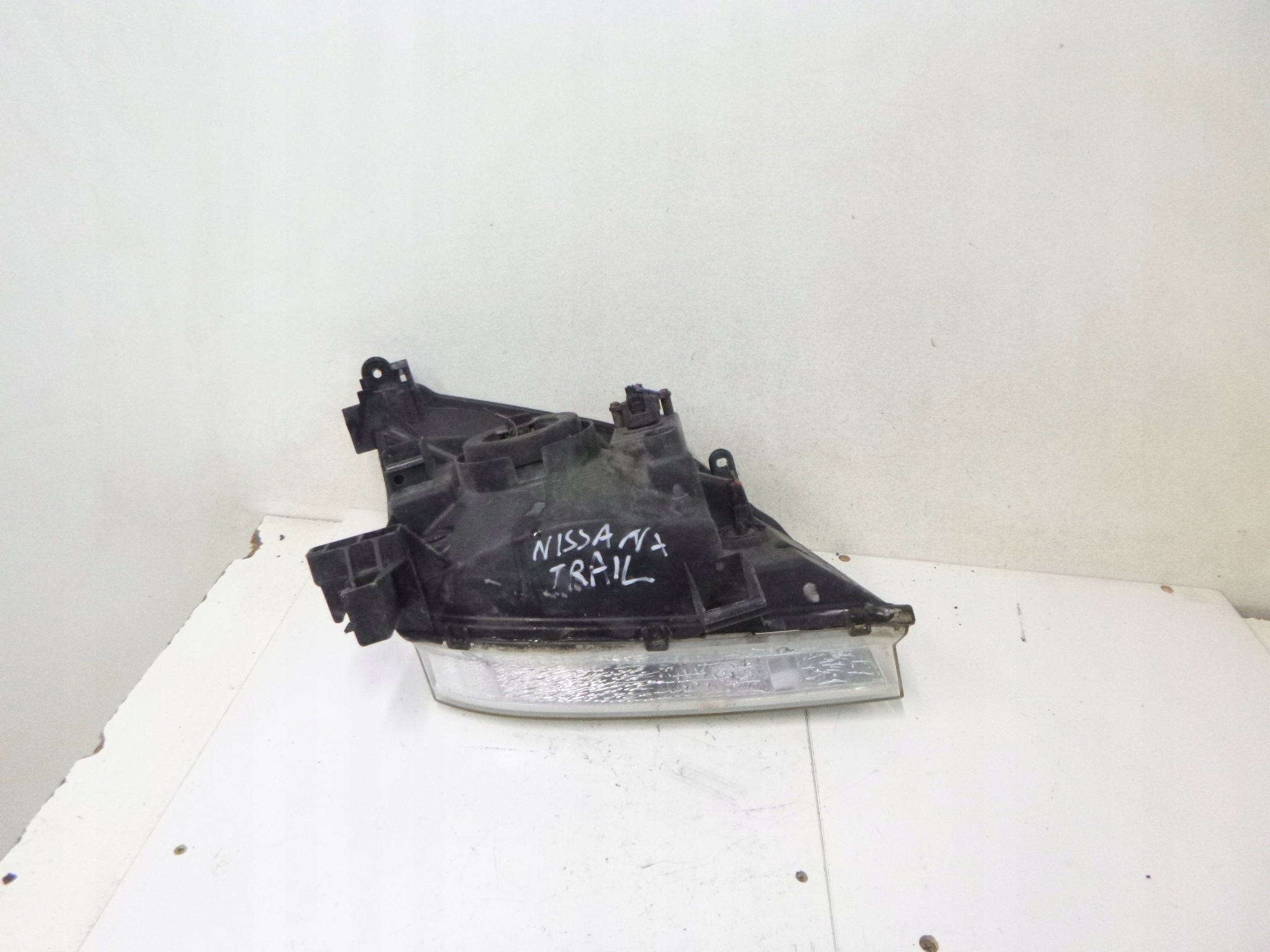 Reflektor light left front Nissan X-Trail T30 Ichikoh 1682 EU 2001–2007