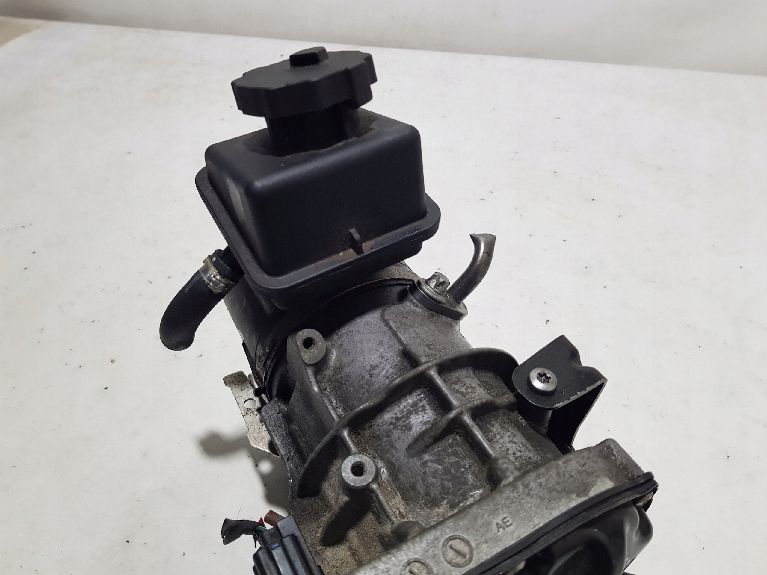 MERCEDES W251 ML W164 LIFT servo pump electrical