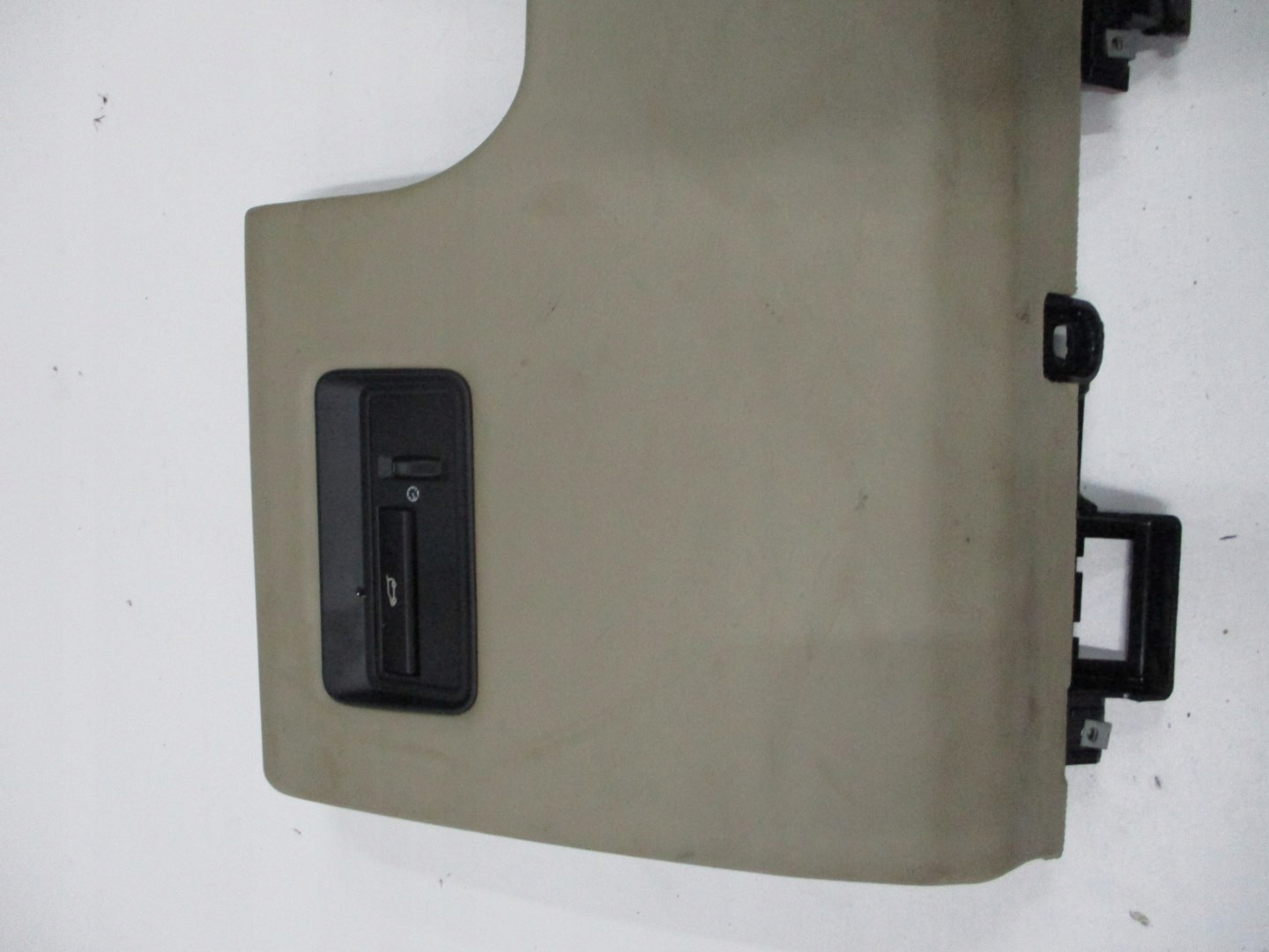cover below steering wheel, RANGE ROVER VOGUE 14R