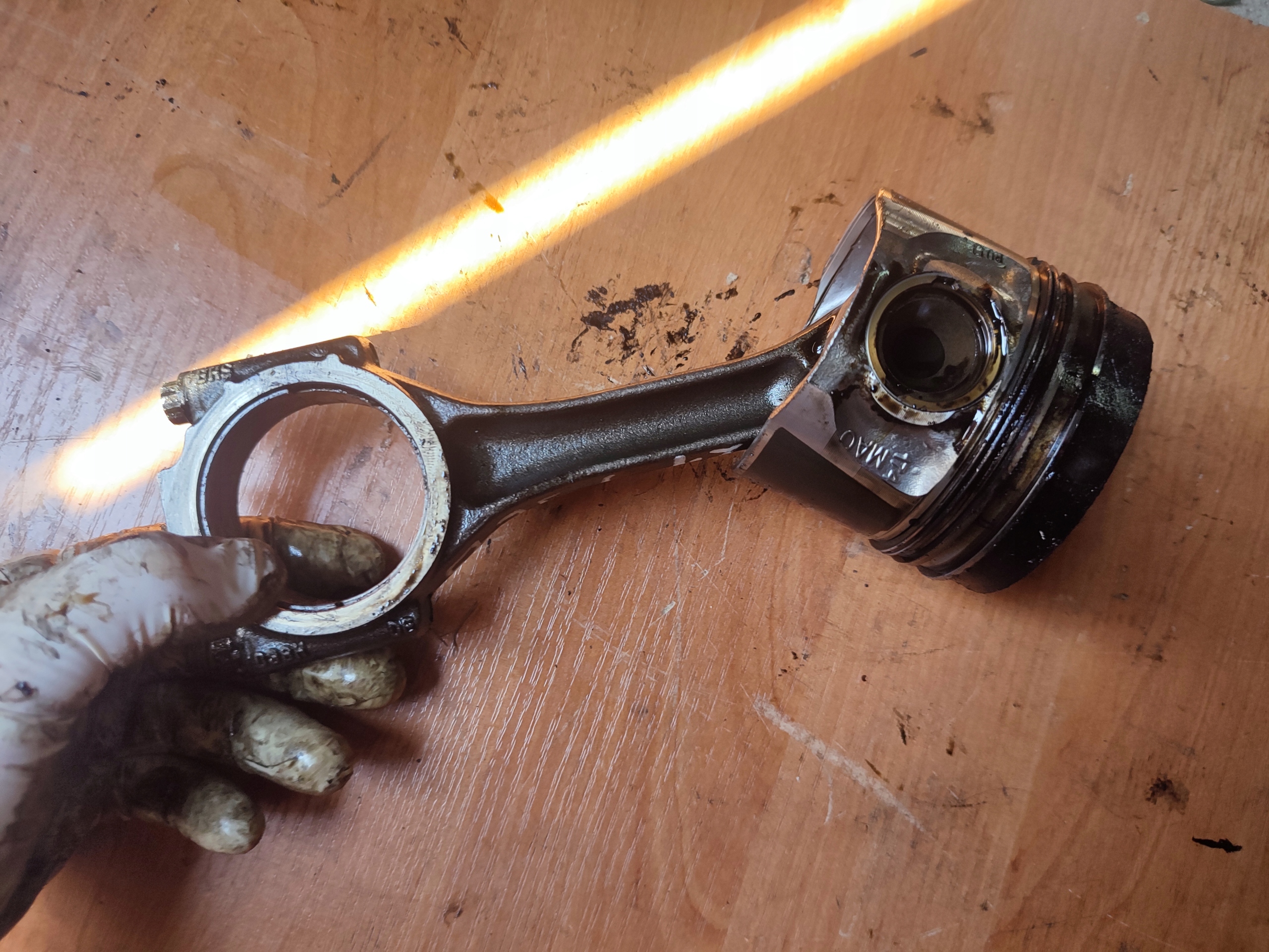 piston with connecting rod VOLKSWAGEN AUDI 1.9 TDI 79L79