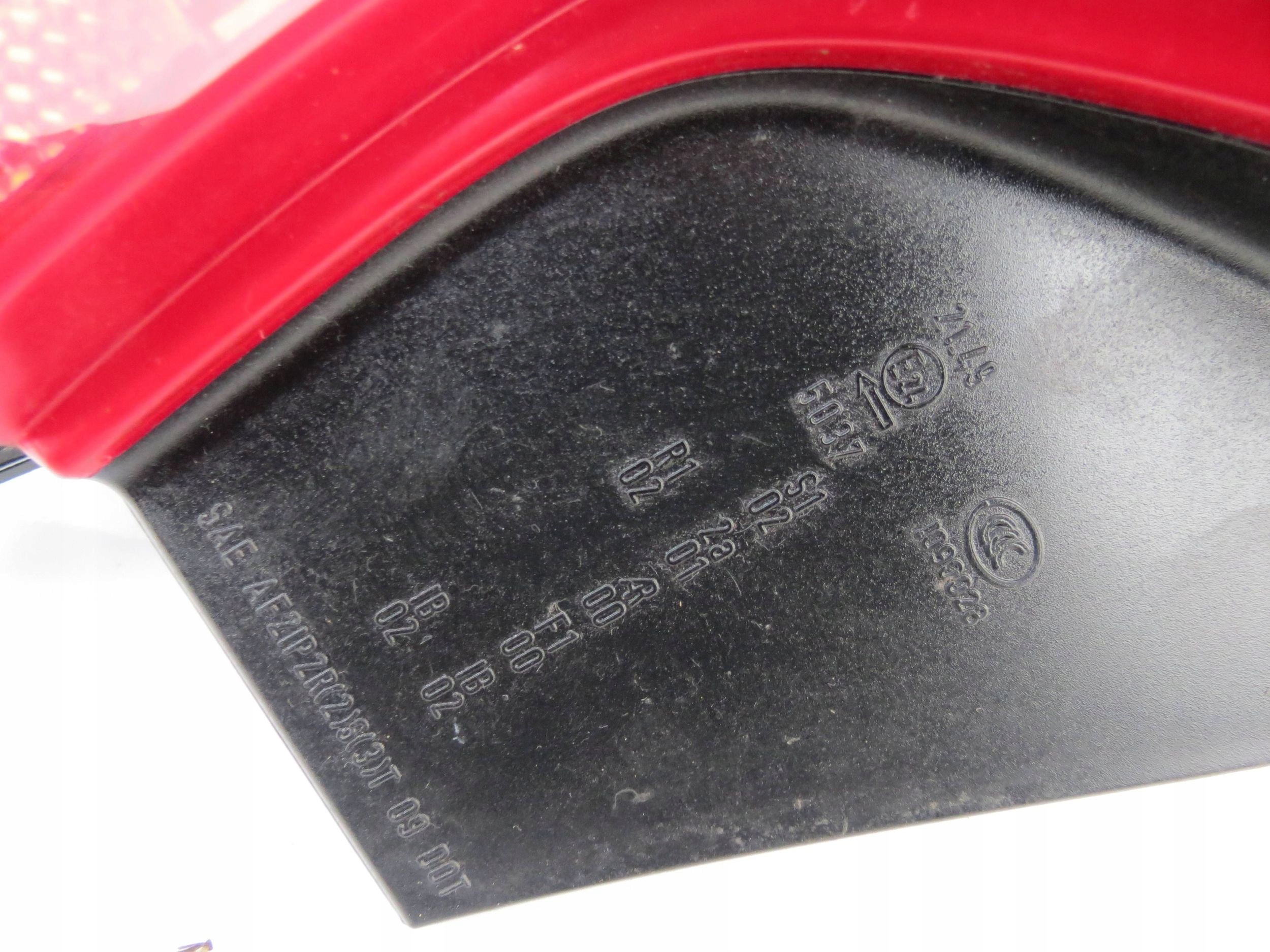light left/rear part VOLVO V60 and S60 II 31214963 (2013-2018)R.