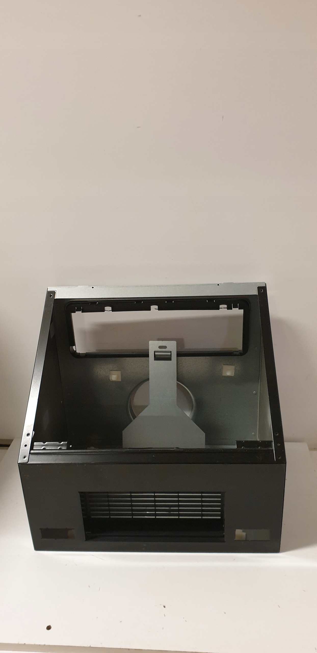 OBUDOWA DO OKAPU BOSCH DWK67HM60 Kod producenta 00