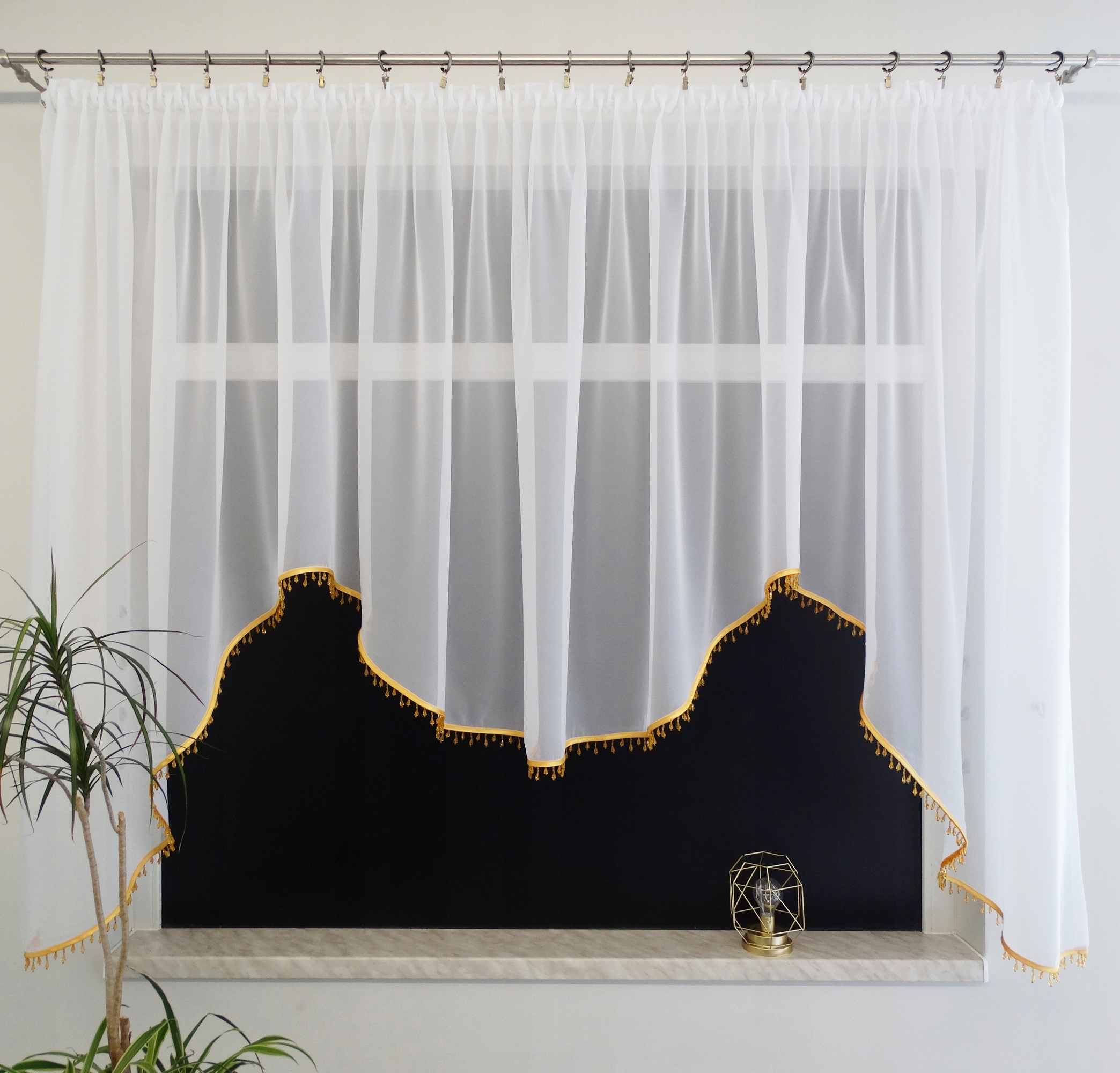 Mg Záclona Voál M-ka korálky žlutá 4060 400x155