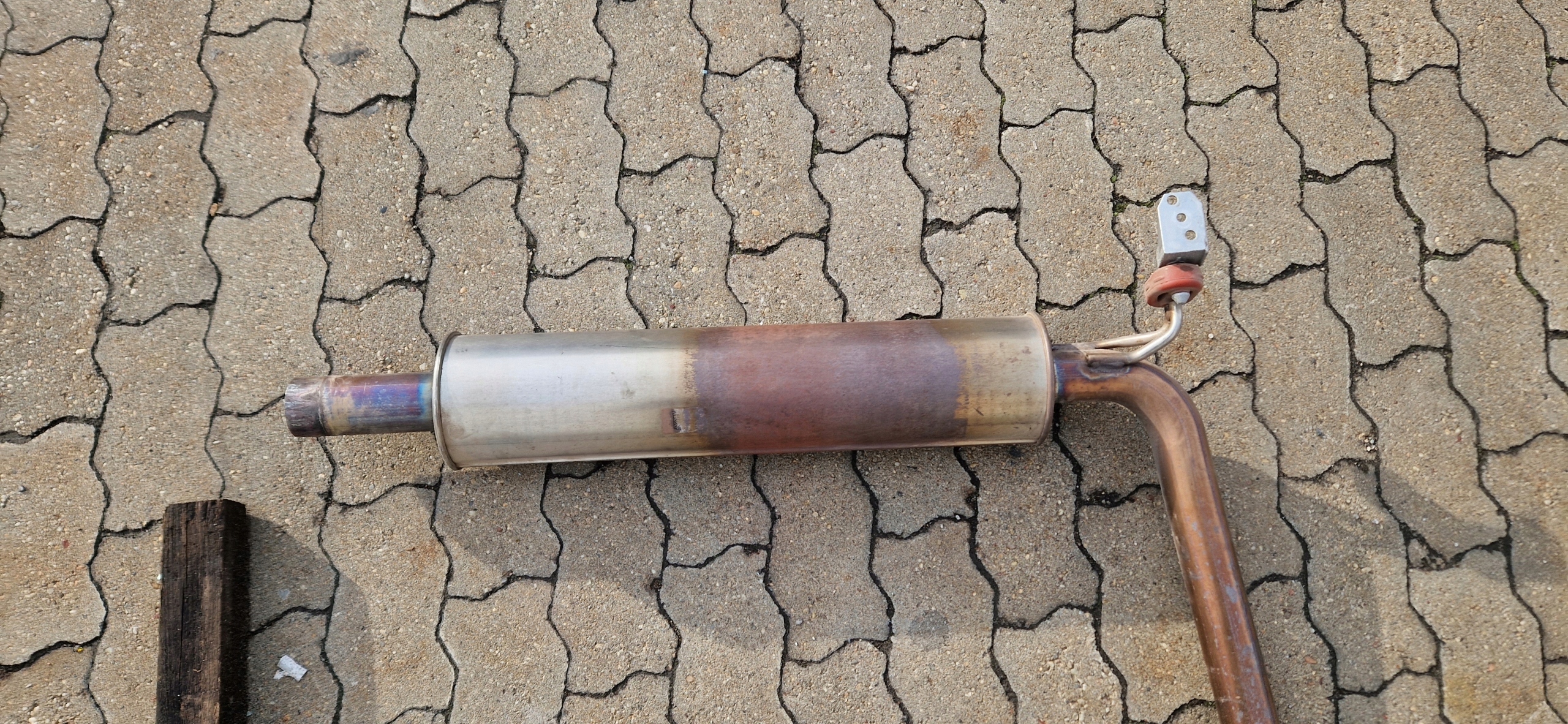 Échappement TLUMIK KAROQ ATECA 5WA253611C Comme Neuf KPL