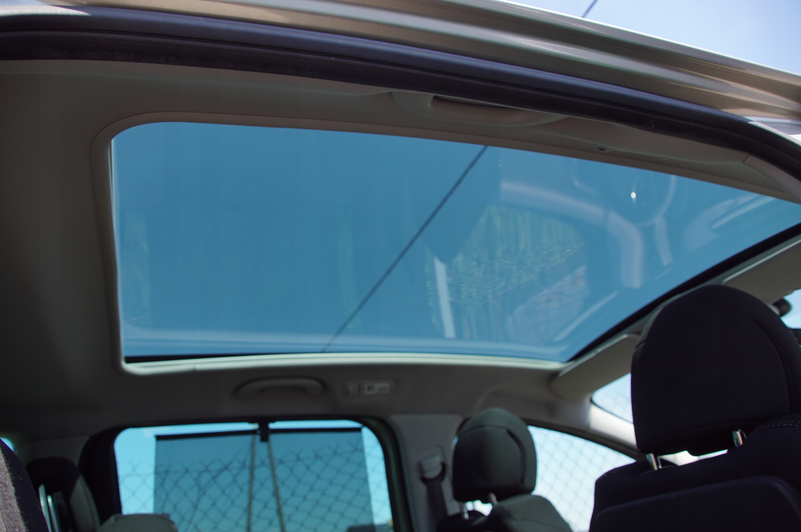 SOLAR DACH PEUGEOT 5008 Producent części Inny