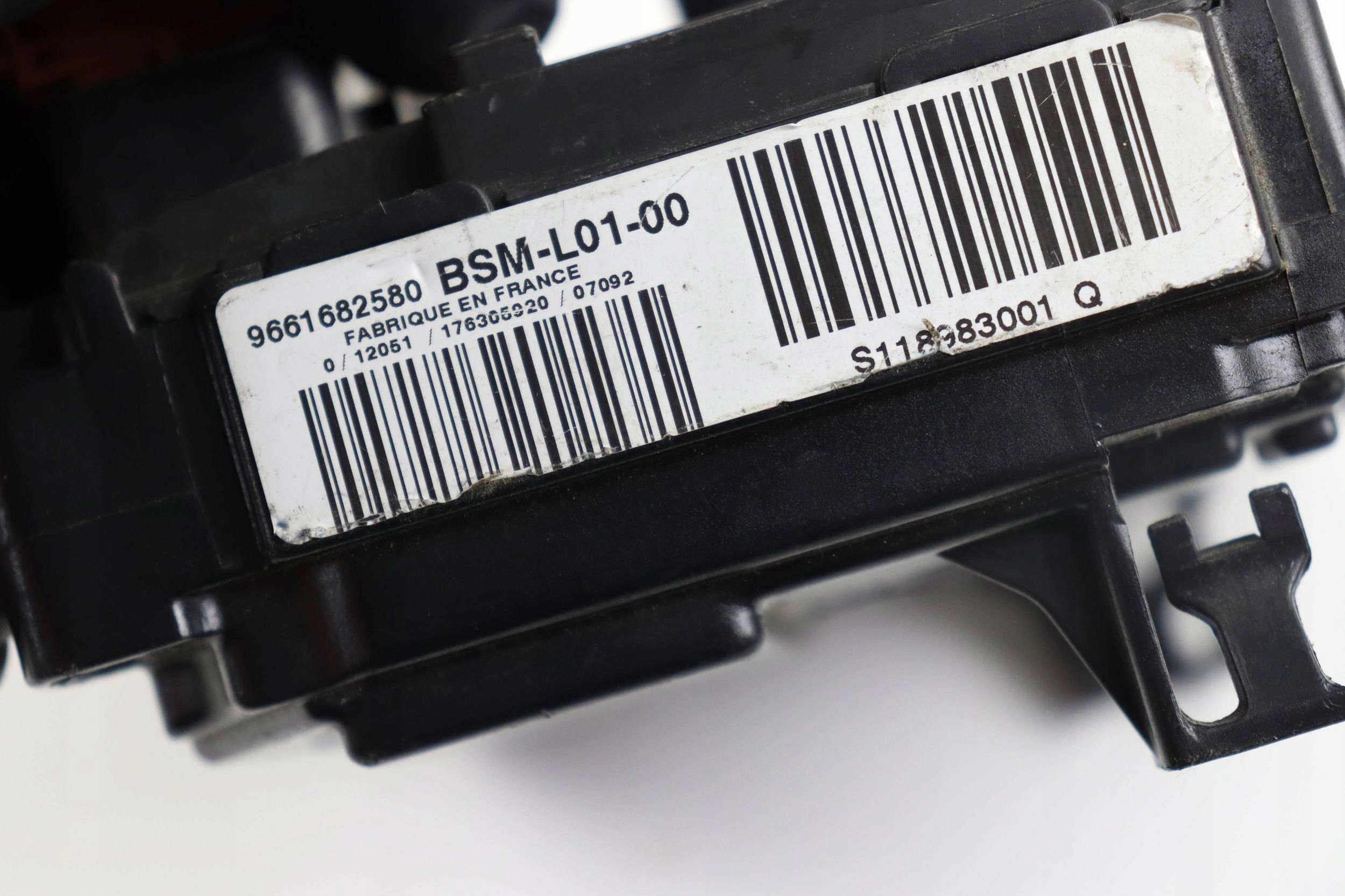 CITROEN PEUGEOT module compartment control unit BSM 9661682580 S118983001Q