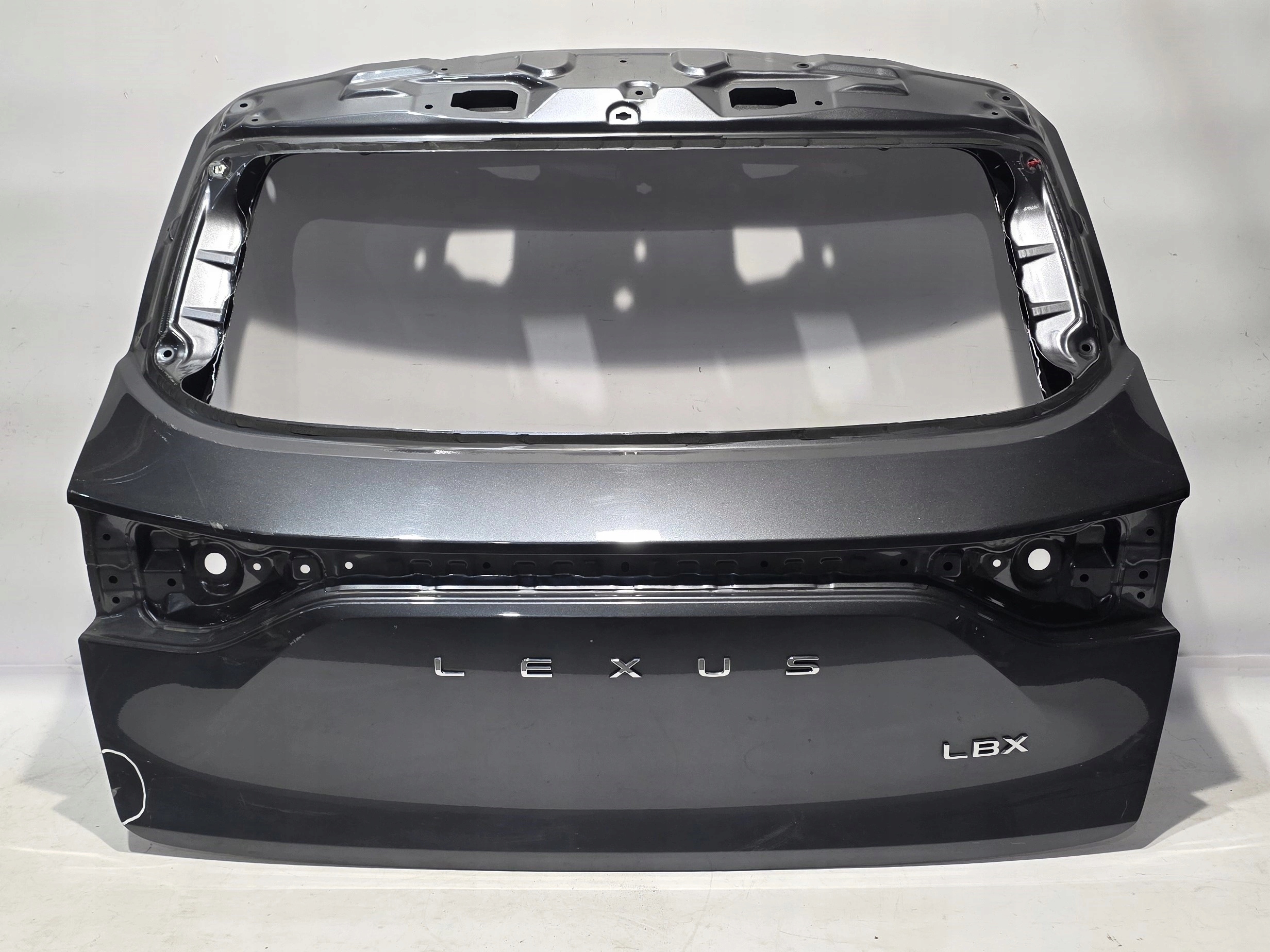 trunk door boot LEXUS LBX 23- original