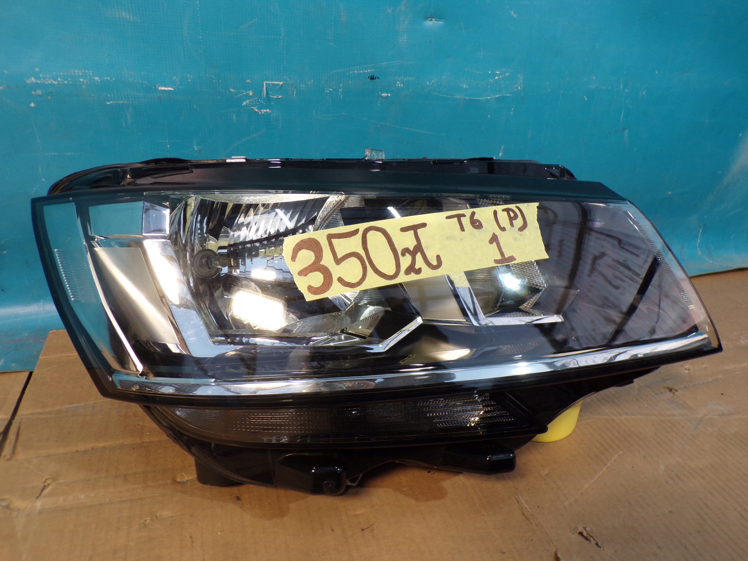 VW T6.1 LIFT TRANSPORTER reflektor right light right front