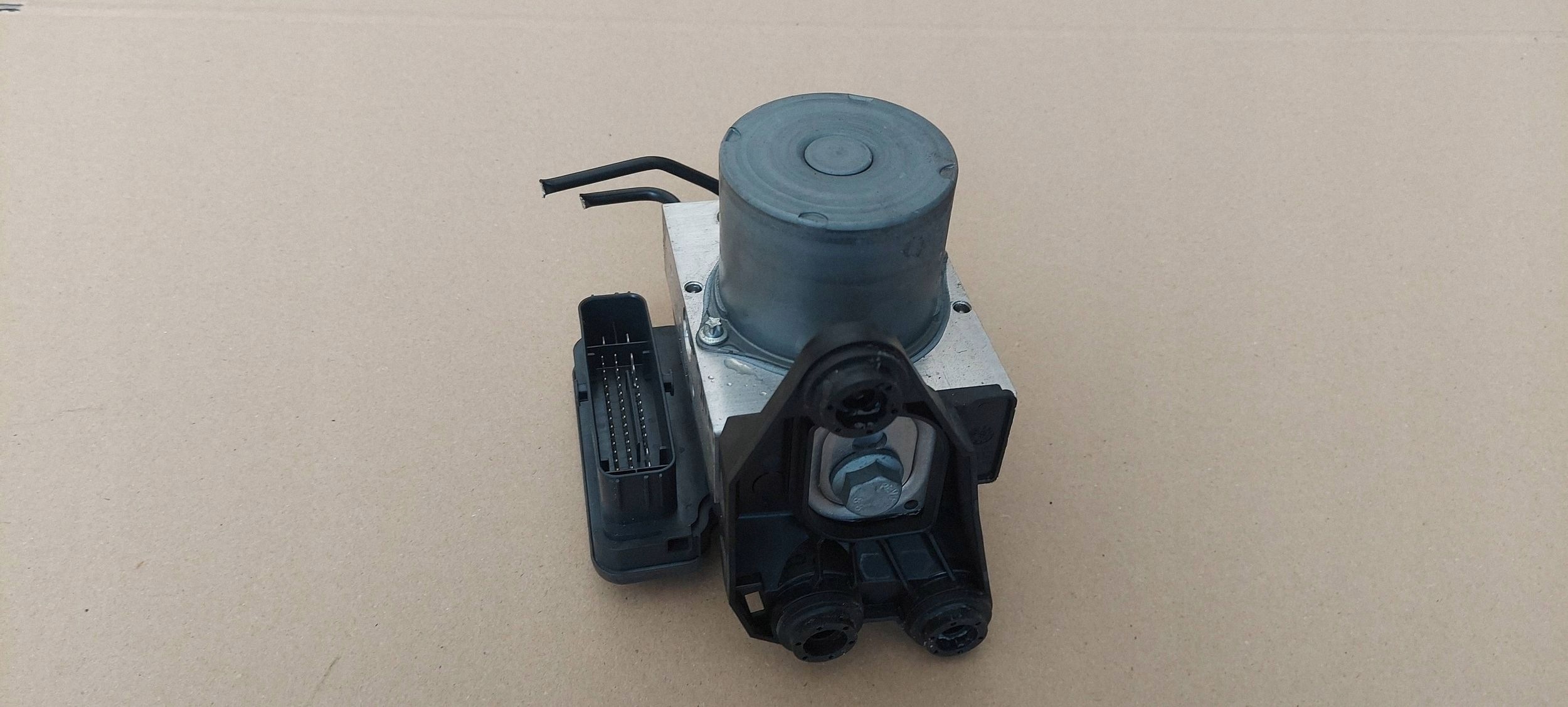 Pompa ABS AUDI A4 B9 A5 8W 8W0907379J 8W0907379G