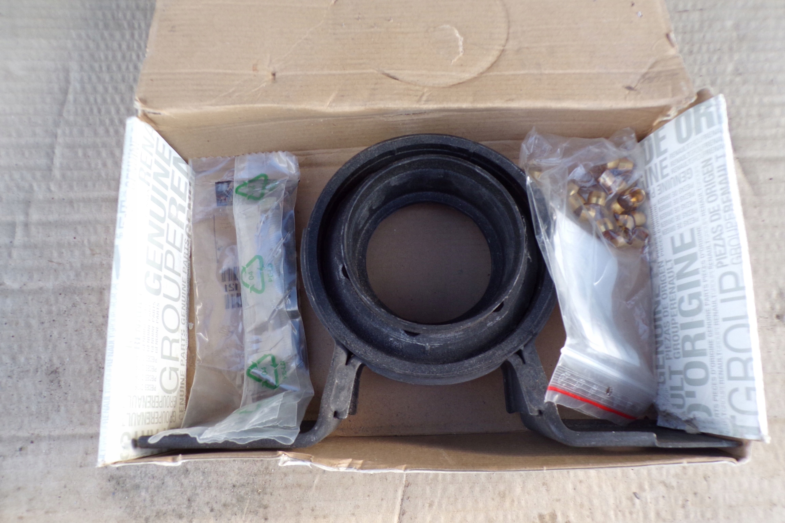 LOZYSKO PODPORY POLOSI 375252124R MASTER III 2 3 Part number 375252124R